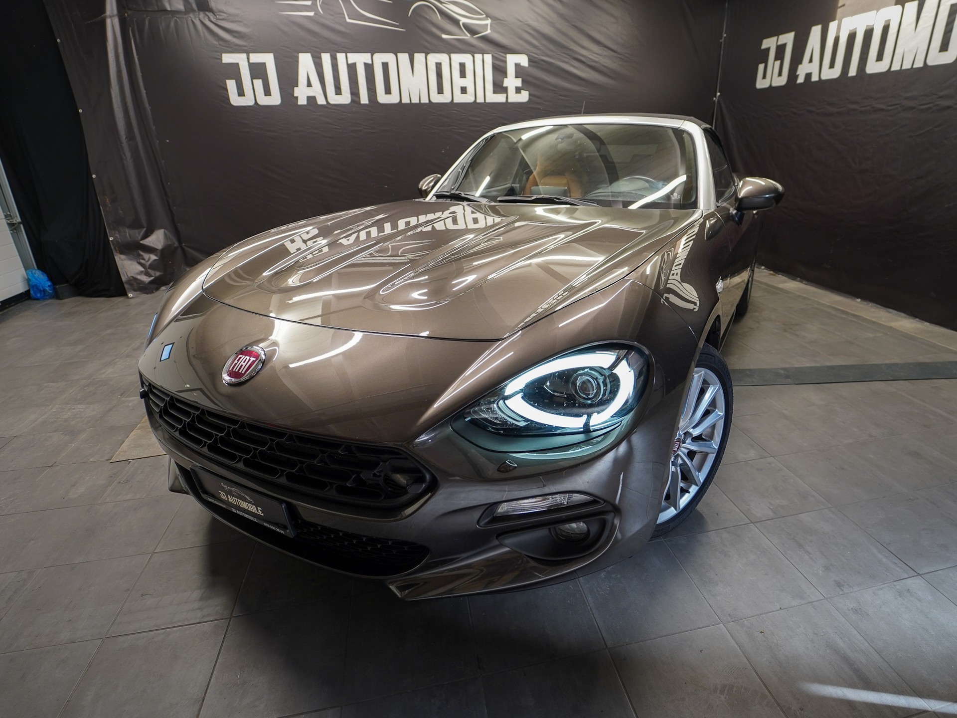 FIAT 124 Spider 1.4 TB Lusso Automatic-image-1