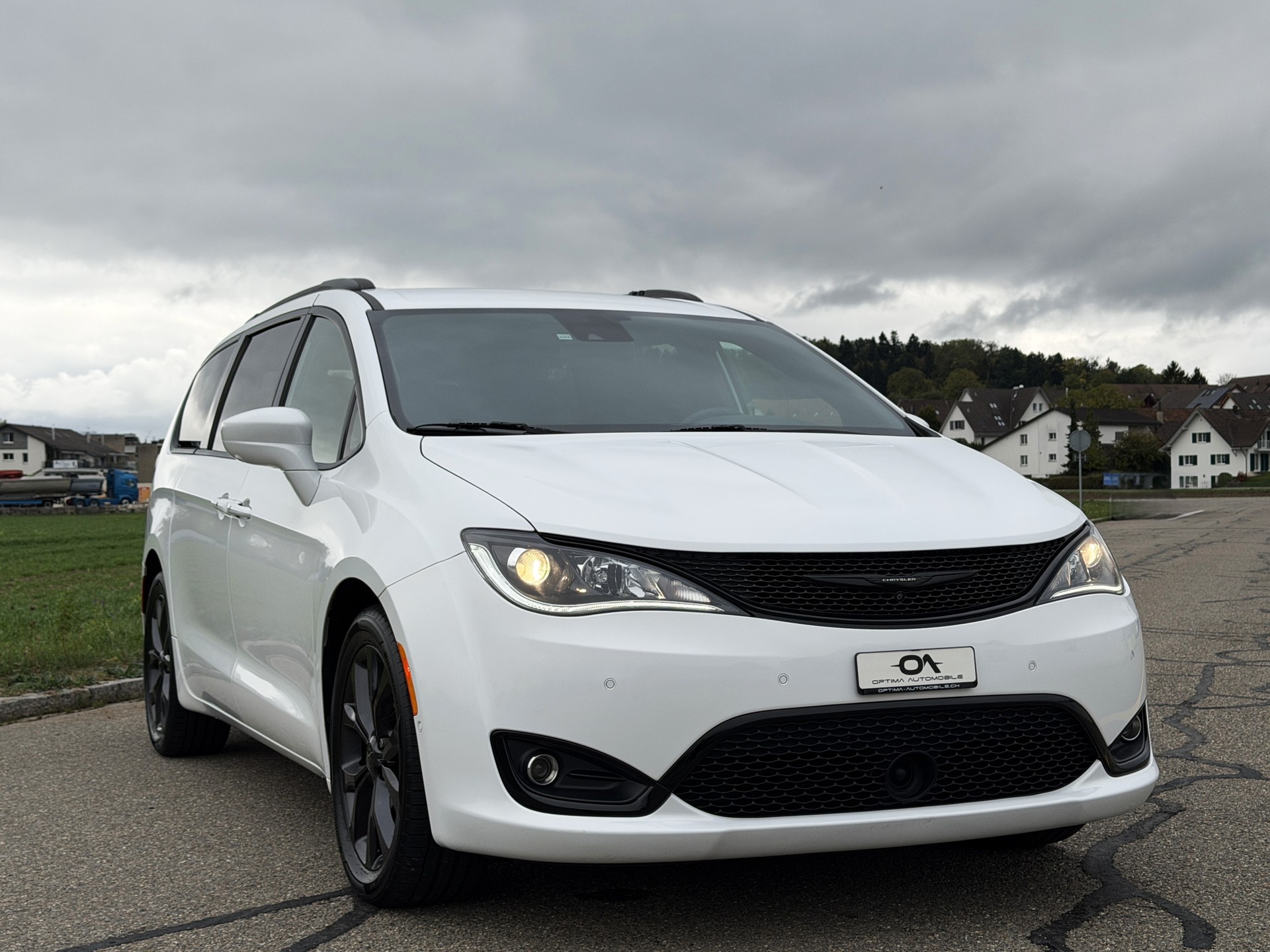 CHRYSLER Pacifica S-PACKAGE 3.6 V6 7-PLÄTZER (STOW-N-GO) - *2. HAND / TOP-GEPFLEGT* - *8-FACH ALURÄDER 20"/18"* - *GARANTIE*-image-8