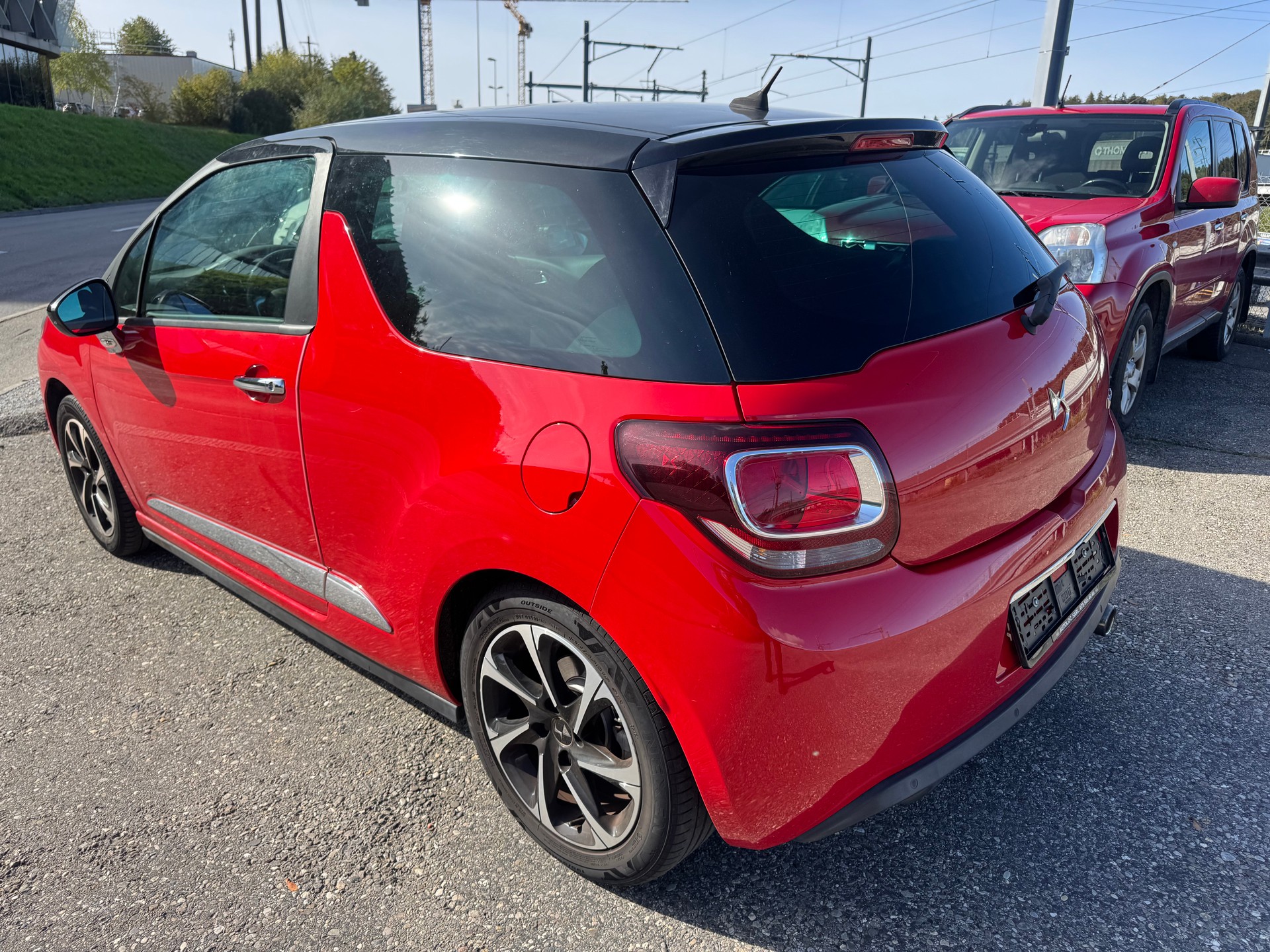 DS AUTOMOBILES DS 3 1.2 PureTech SO Chic EAT-image-5