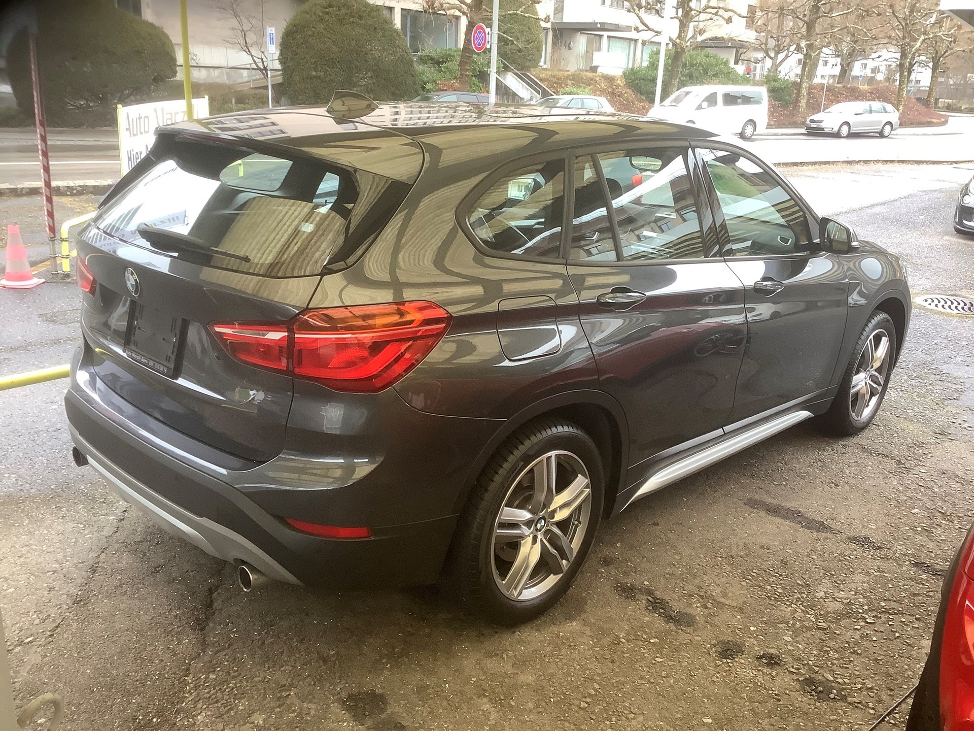 BMW X1 xDrive 25i Sport Line Steptronic-image-4