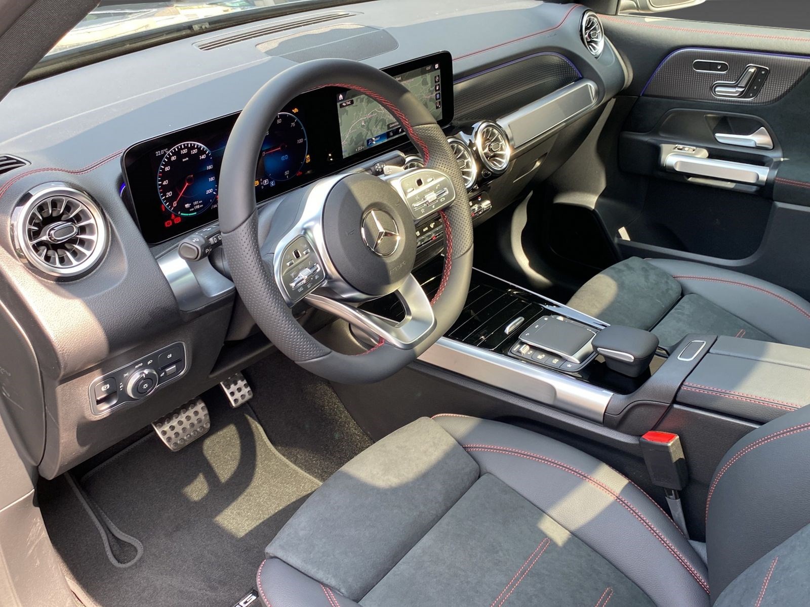 MERCEDES-BENZ EQB 350 4Matic-image-6