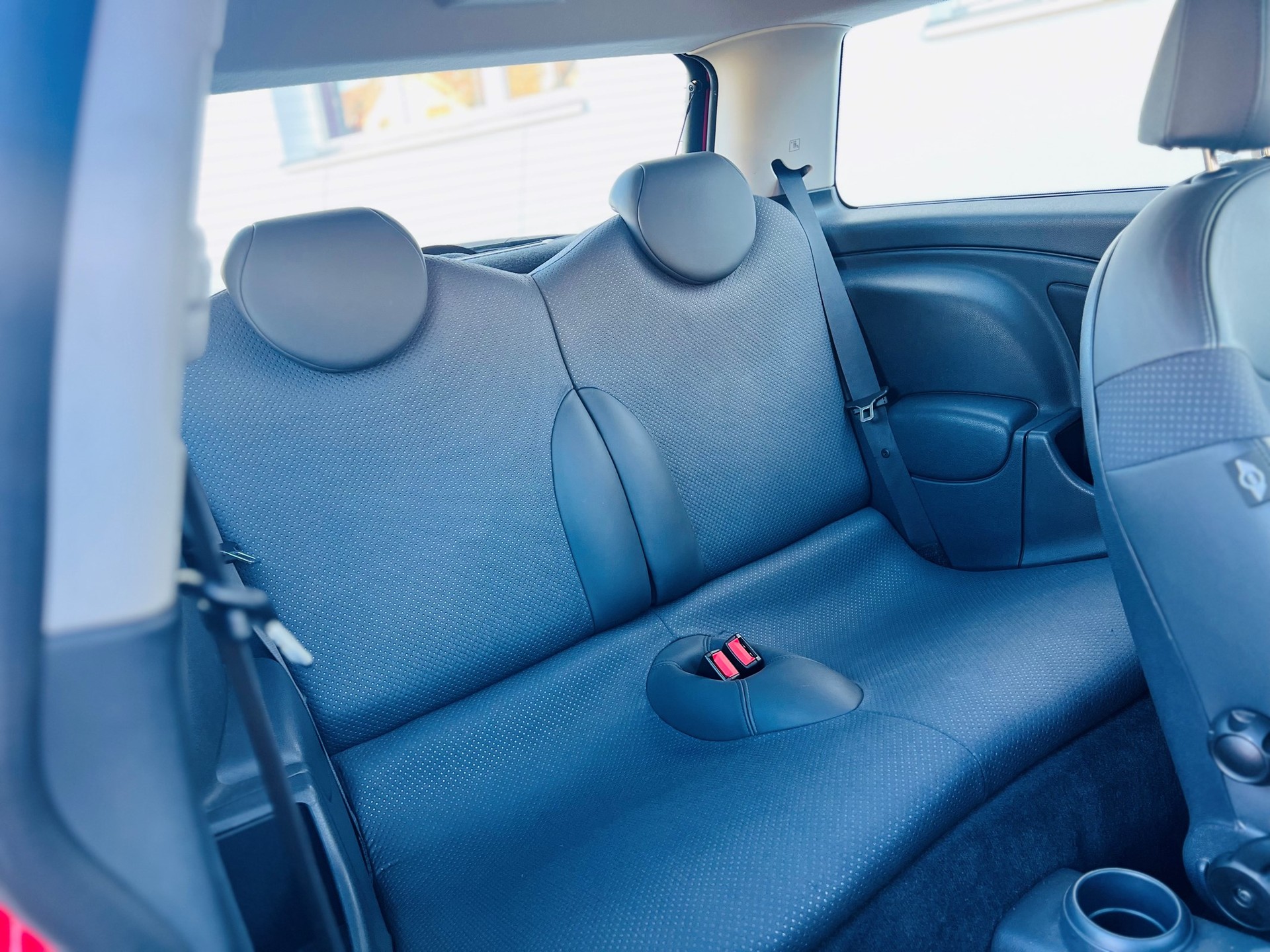 MINI Cooper S-image-10