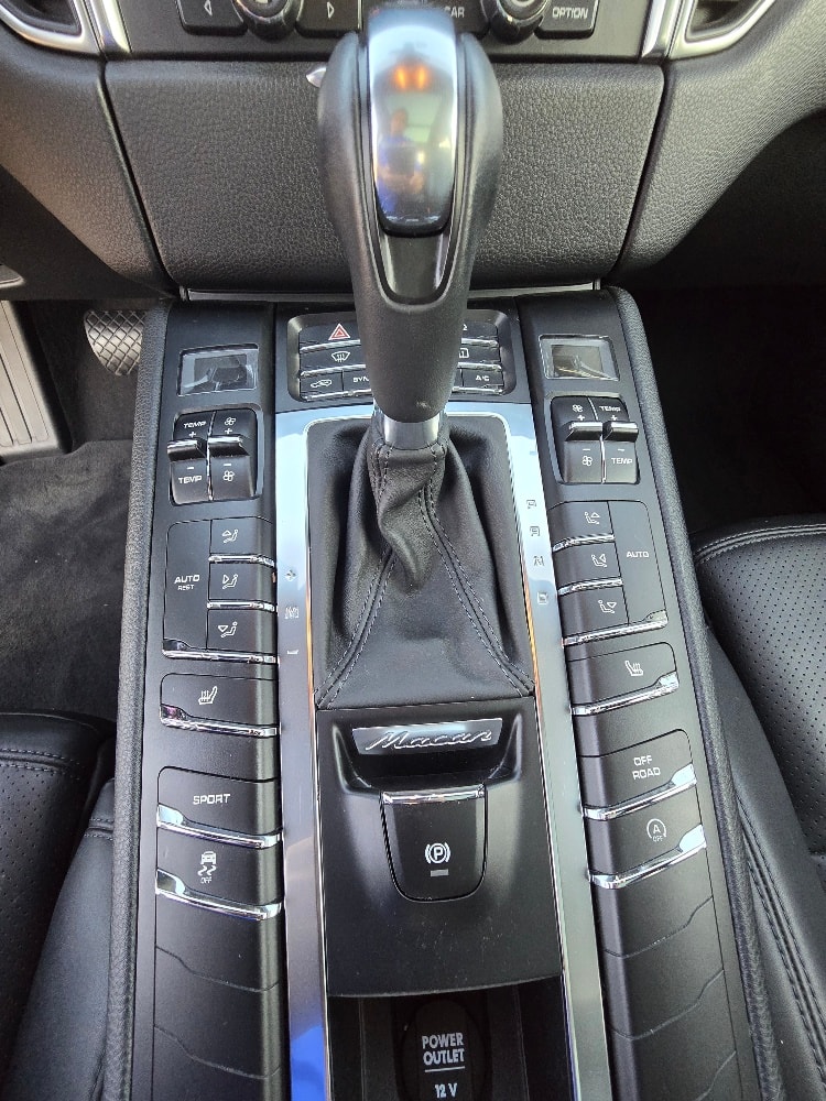 PORSCHE Macan S Diesel PDK-image-5