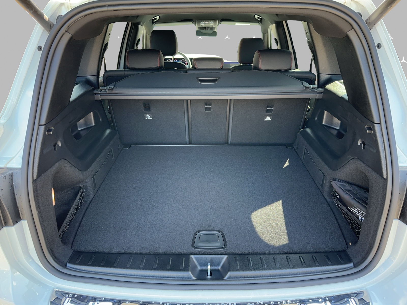 MERCEDES-BENZ GLB 250 4Matic 8G-Tronic-image-7