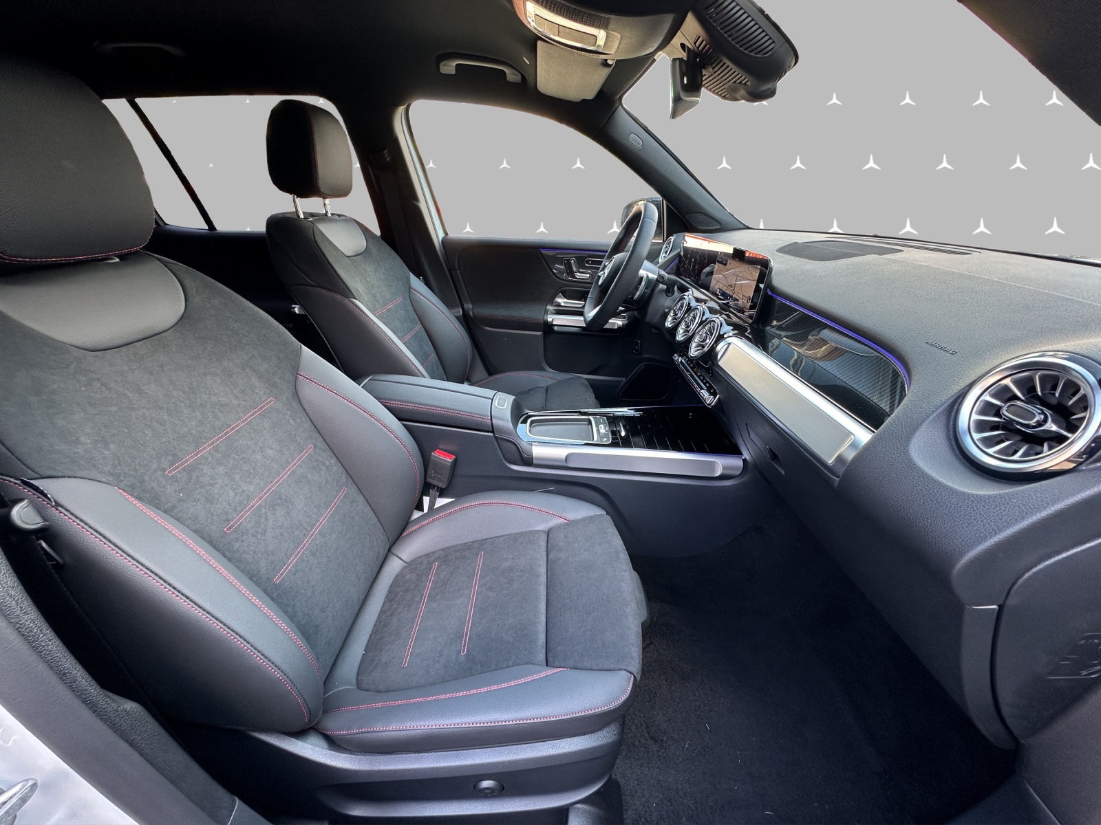 MERCEDES-BENZ GLB 250 4Matic 8G-Tronic-image-10