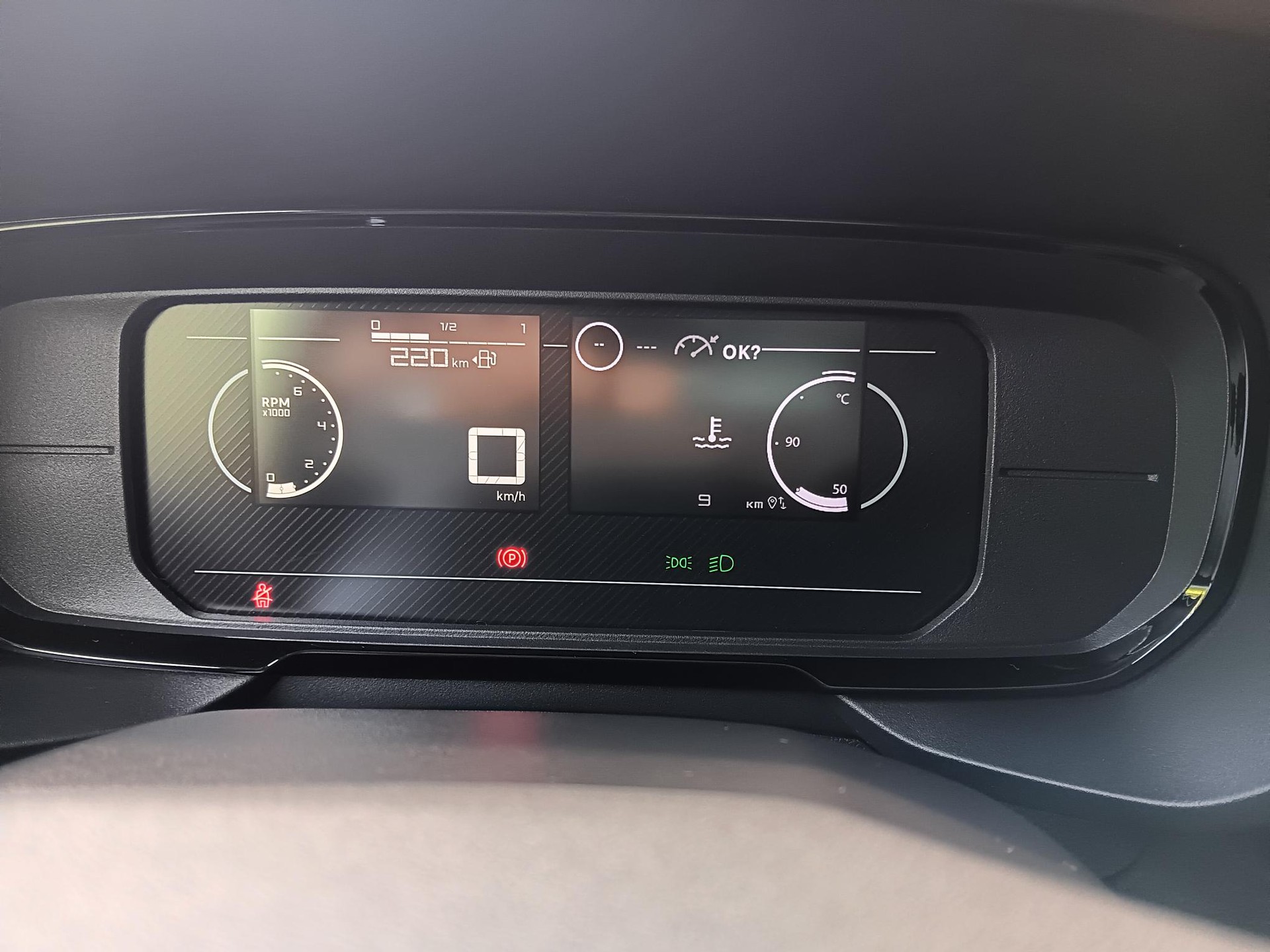 CITROEN Berlingo Van 1.2 Pure Tech 110 s/s Swiss Edition-image-10