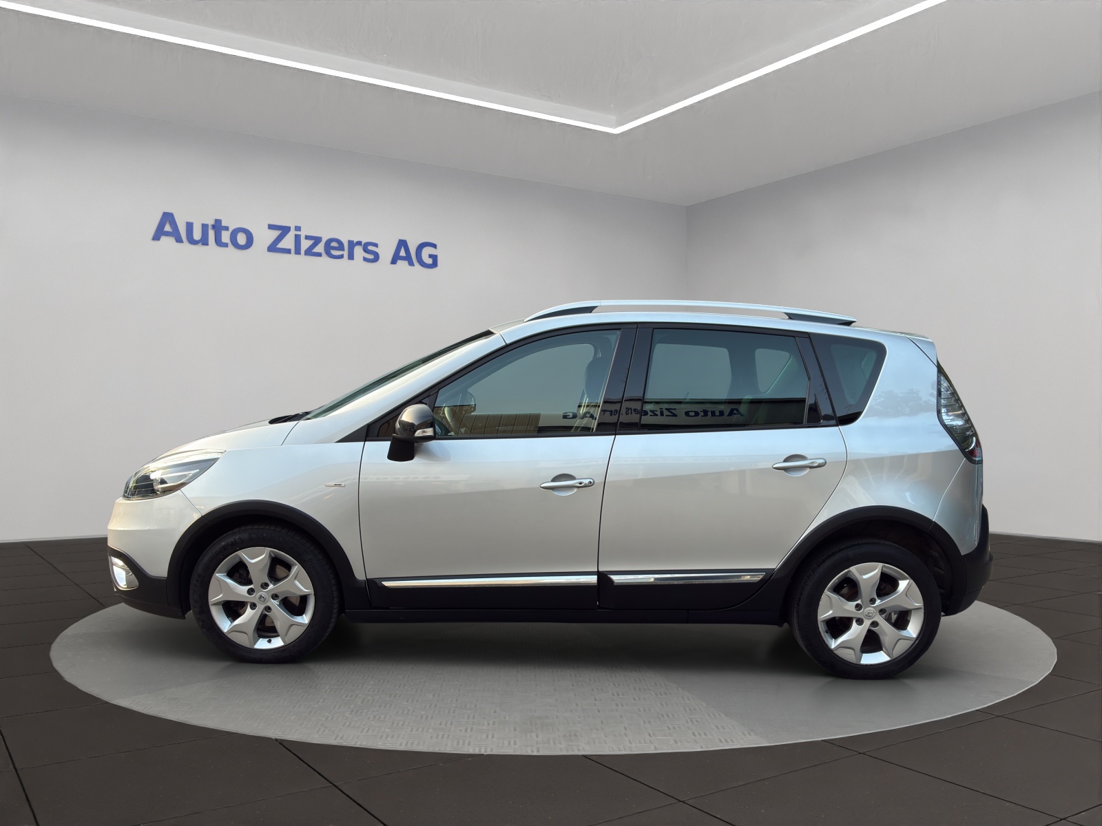 RENAULT Scénic Xmod 1.6 dCi Bose Edition-image-2