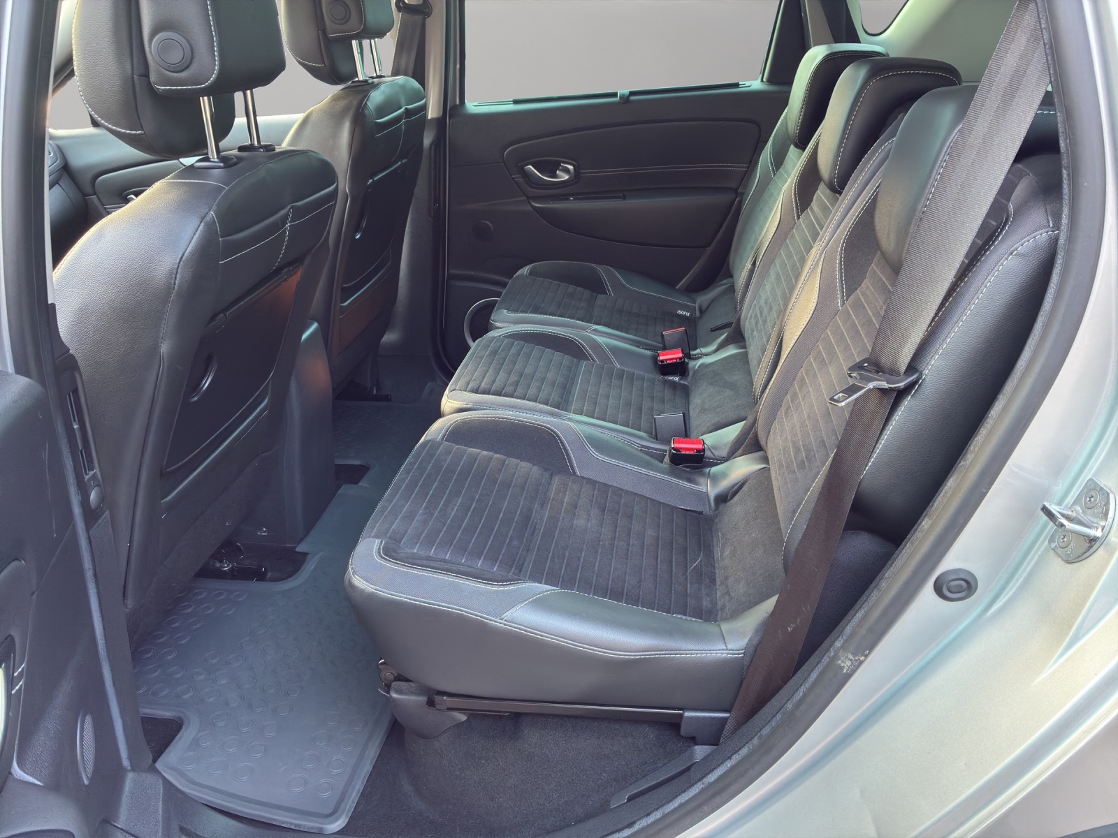 RENAULT Scénic Xmod 1.6 dCi Bose Edition-image-11