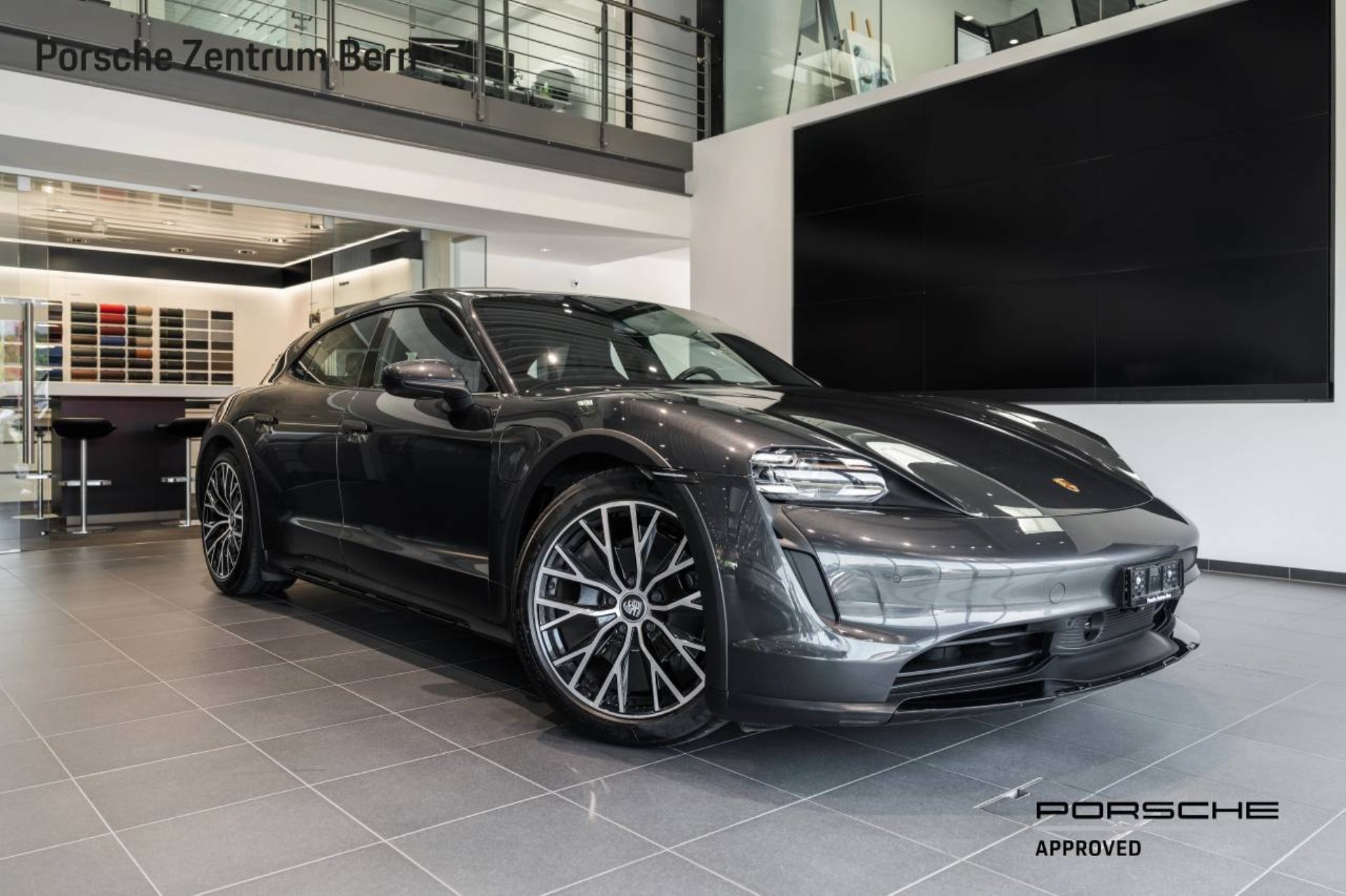 PORSCHE Taycan 4 Cross Turismo-image-0