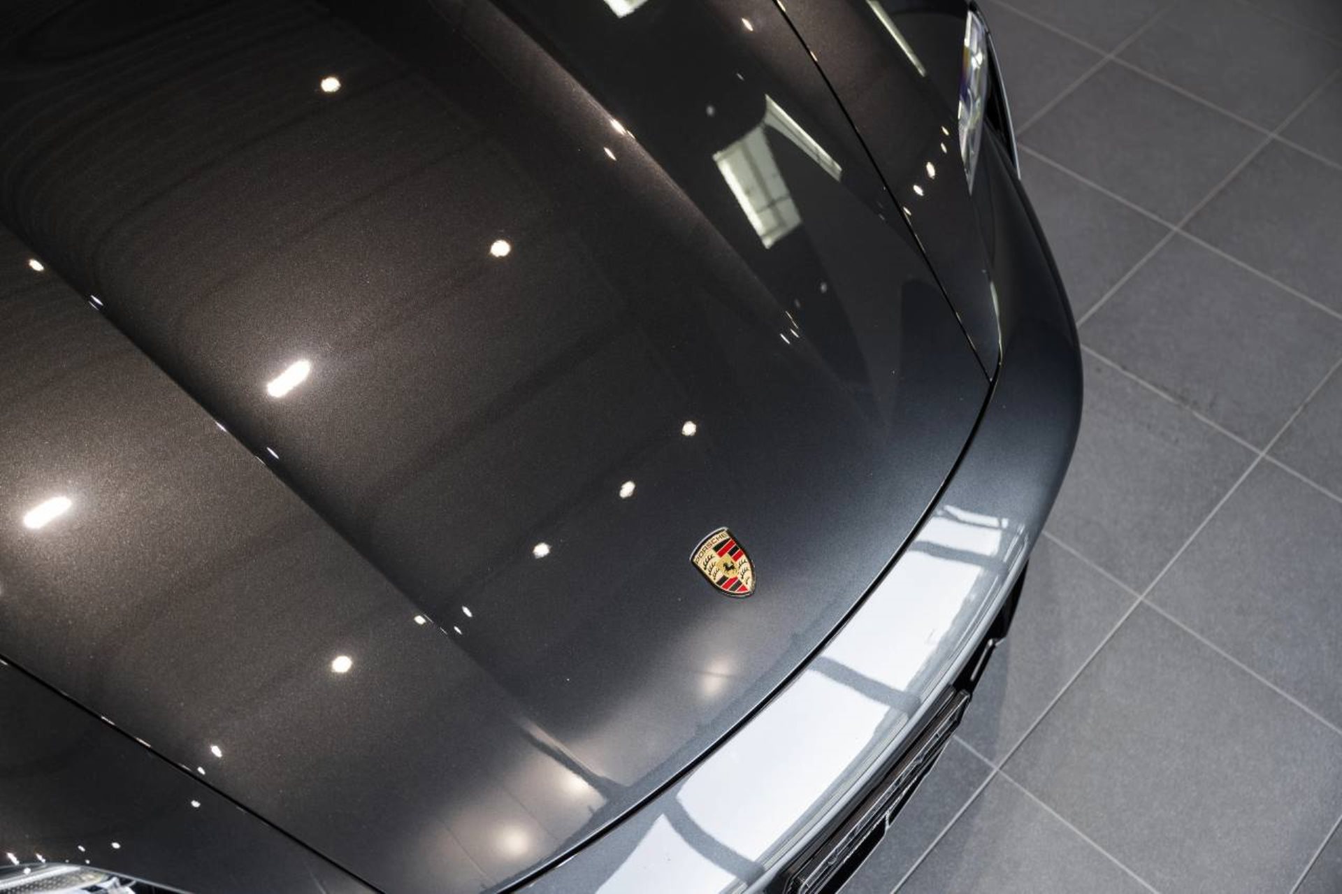 PORSCHE Taycan 4 Cross Turismo-image-25