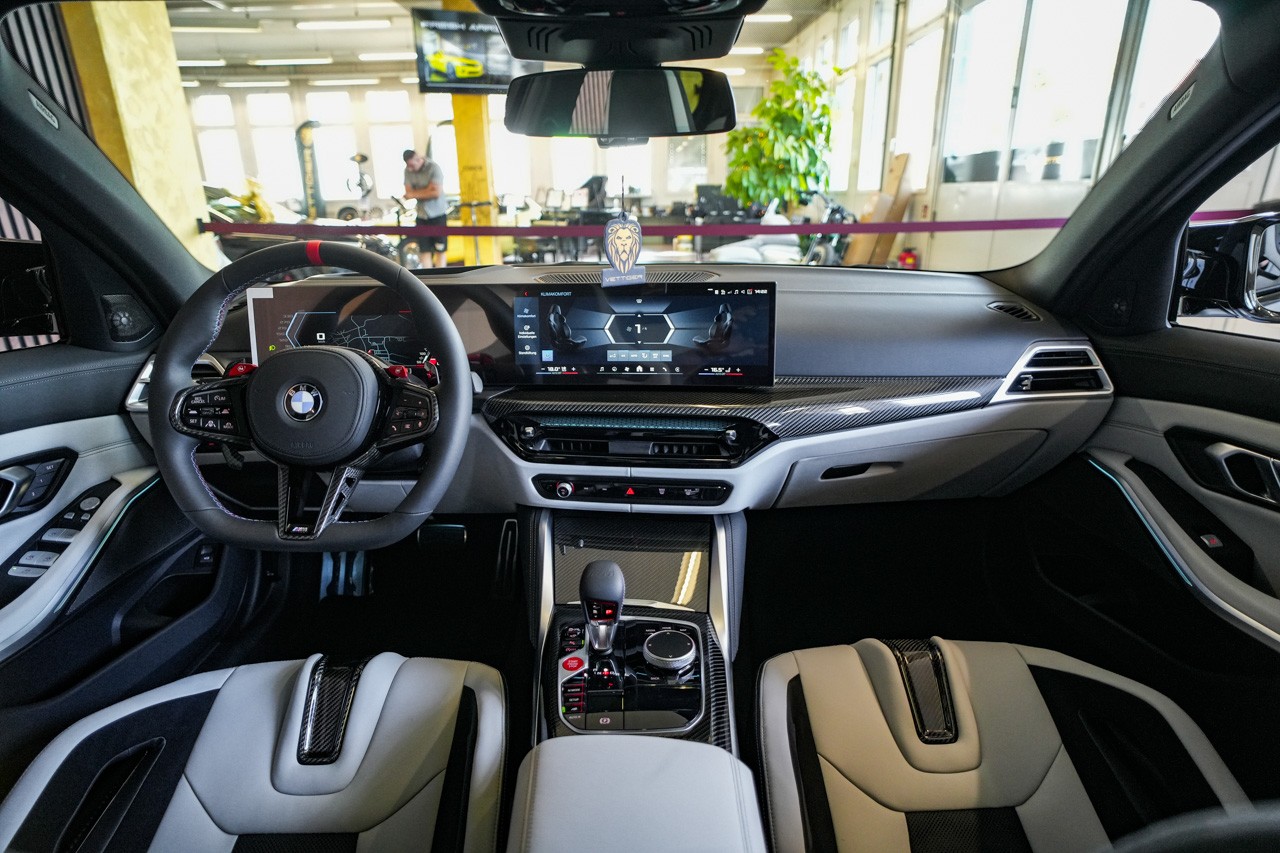 BMW M3 Competition M xDrive-image-9