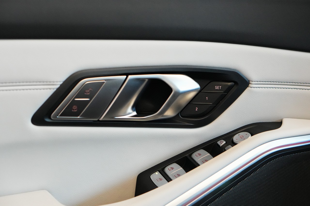 BMW M3 Competition M xDrive-image-24