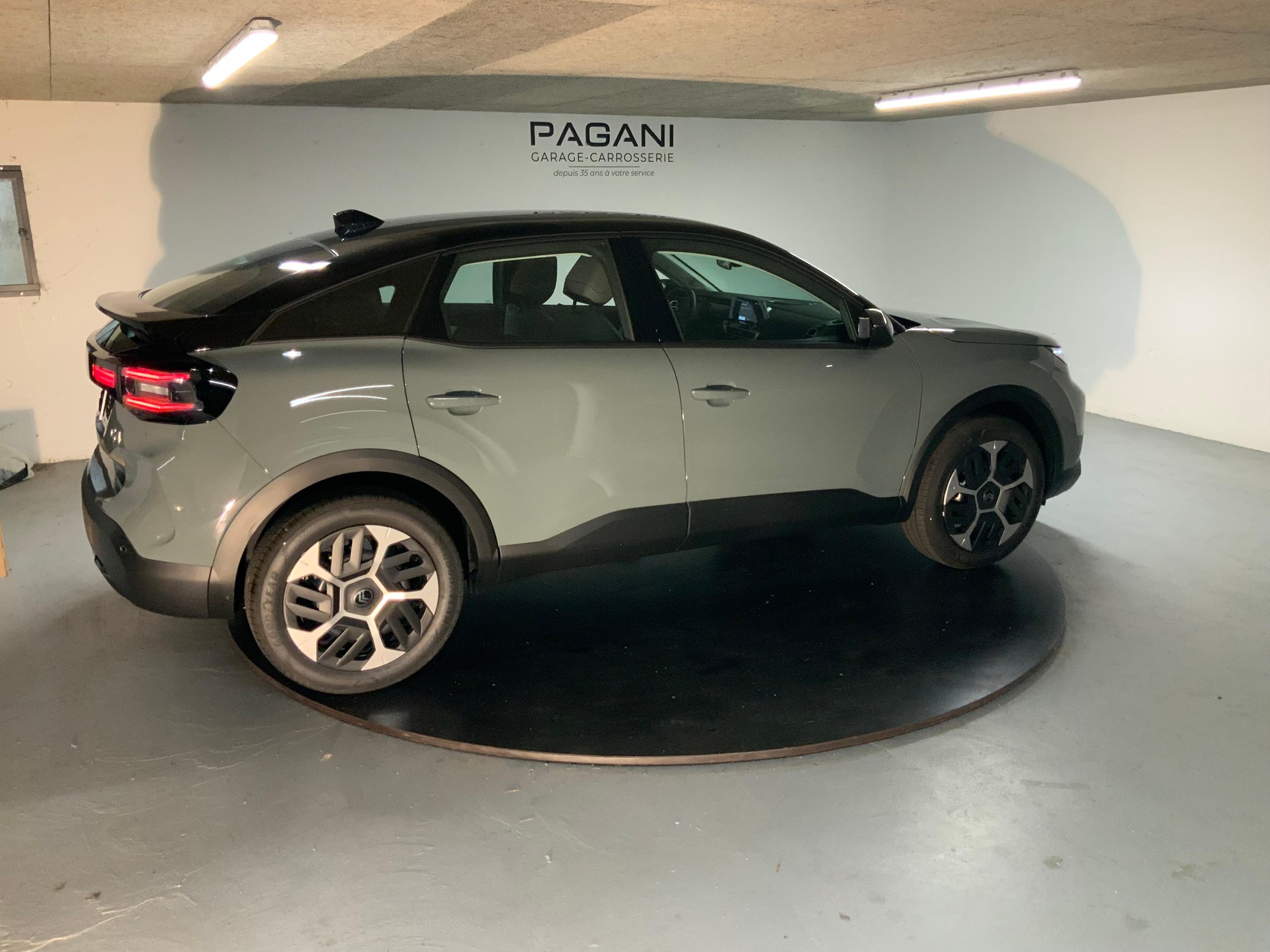 CITROEN C4 1.2 Hybrid Tonic-showroom-element-3