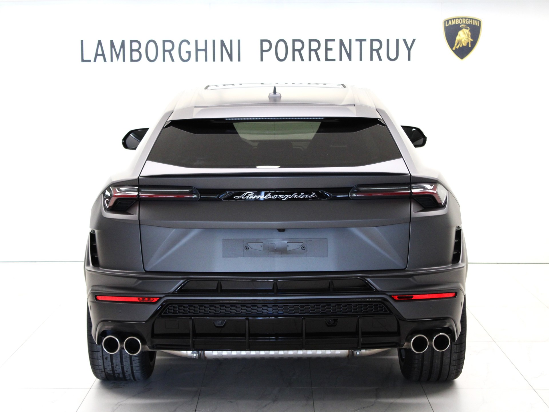 LAMBORGHINI Urus S E-Gear-image-3