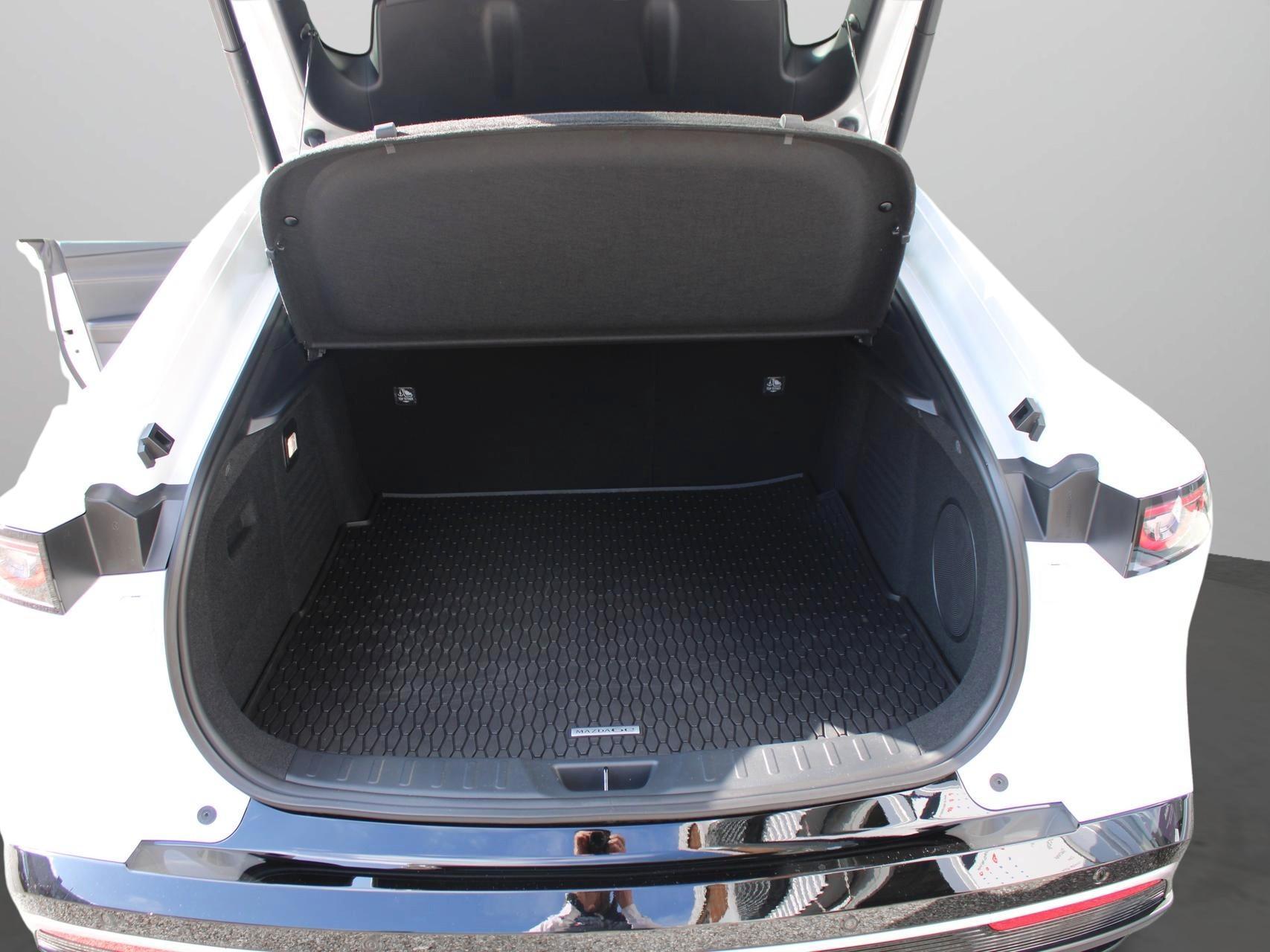 MAZDA 6e 245 80kWh Takumi-image-15