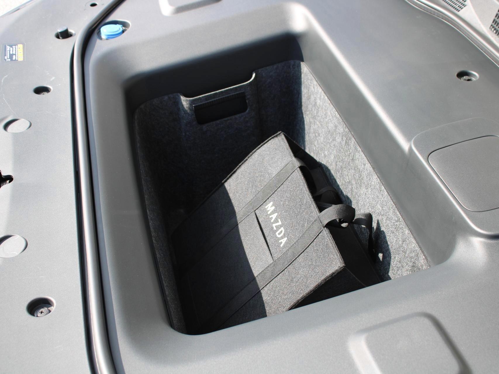 MAZDA 6e 245 80kWh Takumi-image-12