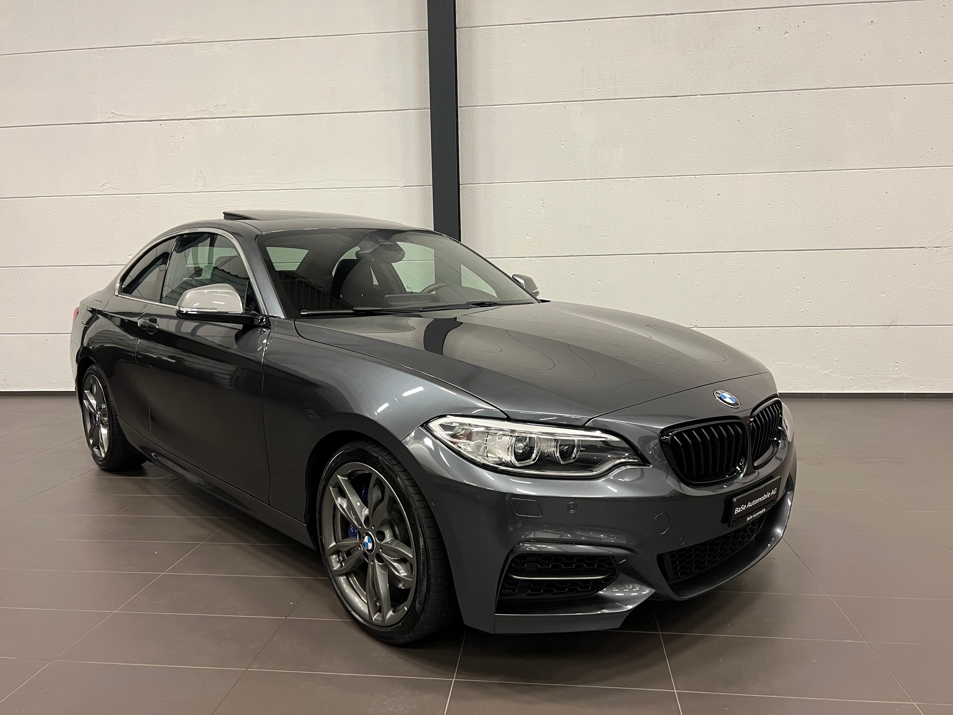 BMW M235i xDrive Steptronic-image-1