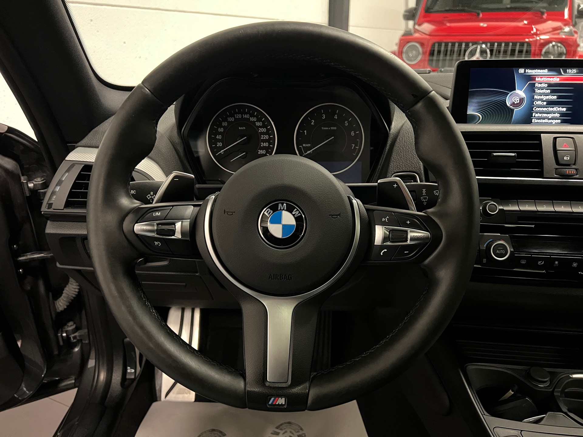 BMW M235i xDrive Steptronic-image-25
