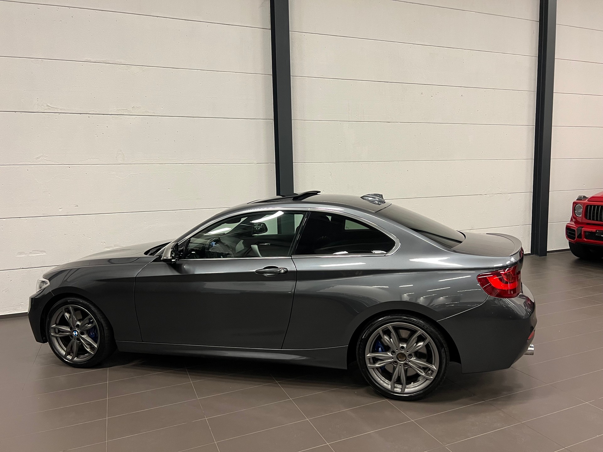 BMW M235i xDrive Steptronic-image-13