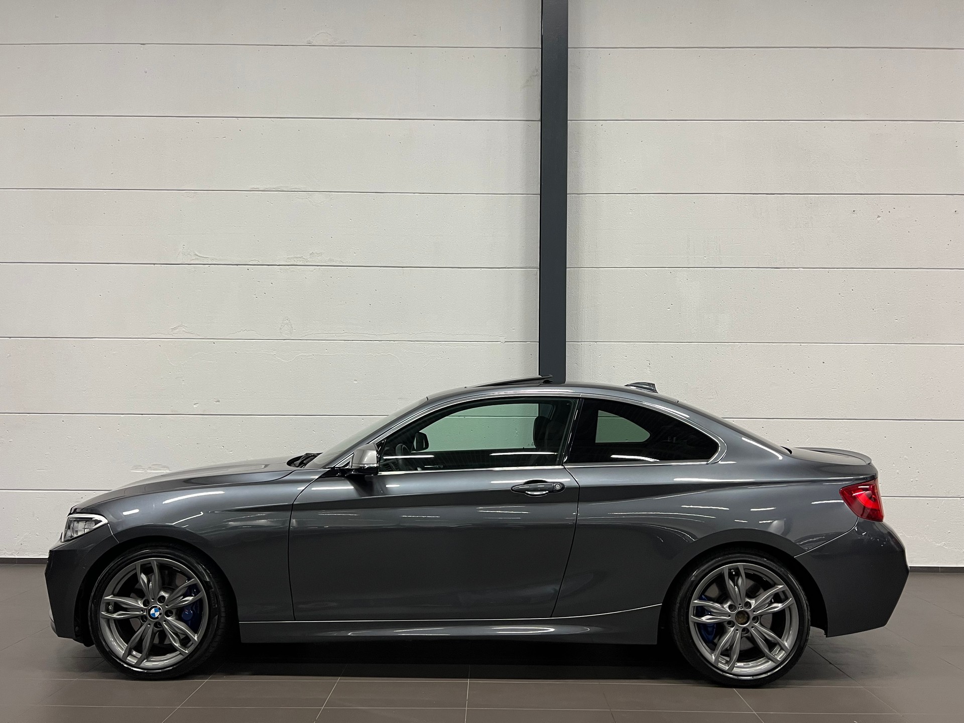 BMW M235i xDrive Steptronic-image-9