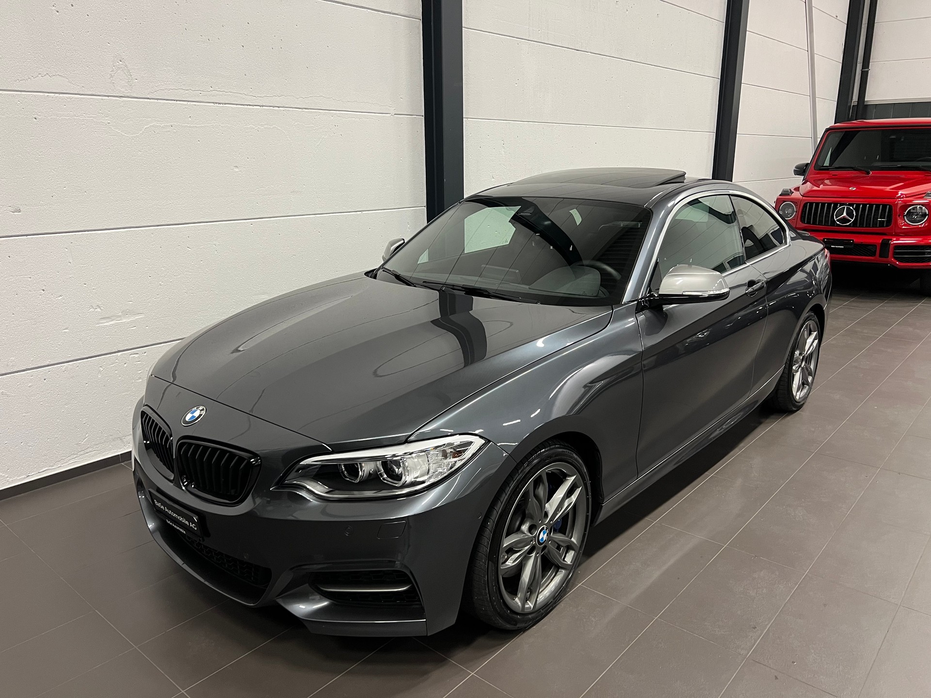 BMW M235i xDrive Steptronic-image-2