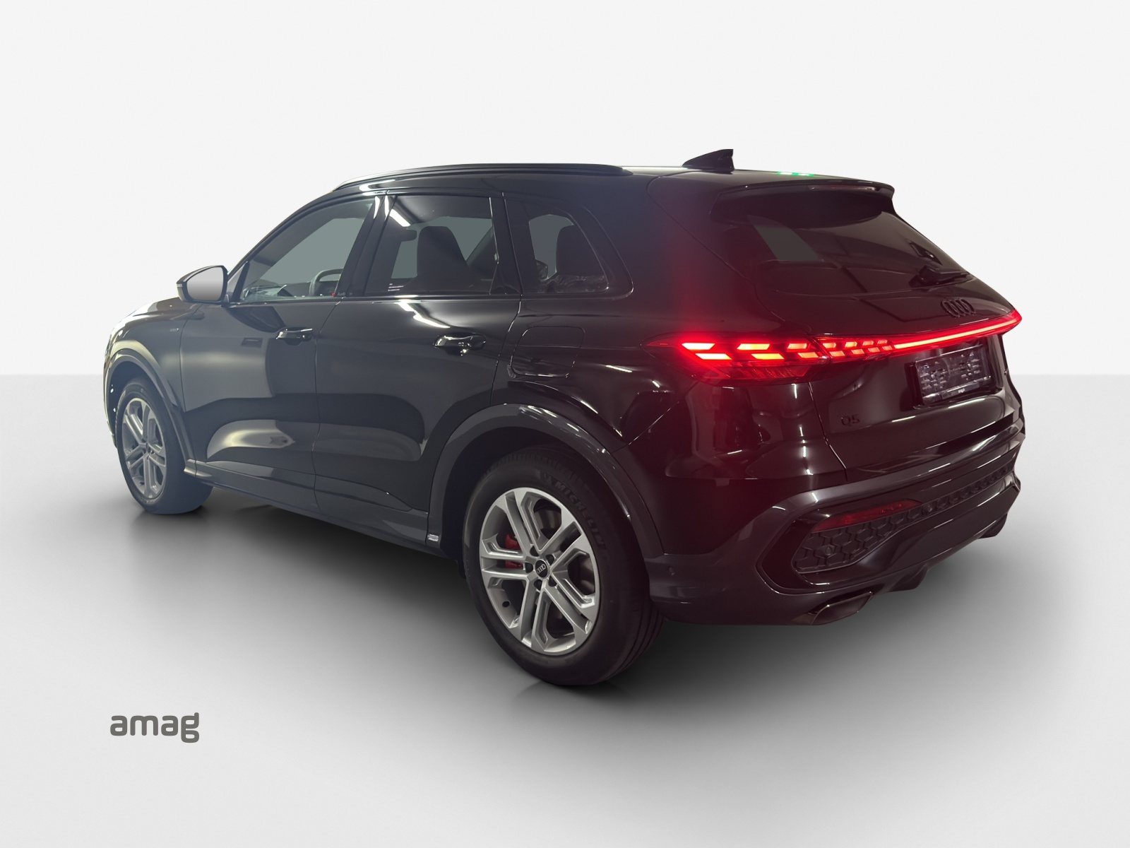AUDI Q5 e-hybrid quattro 270 kW S-tronic-image-2