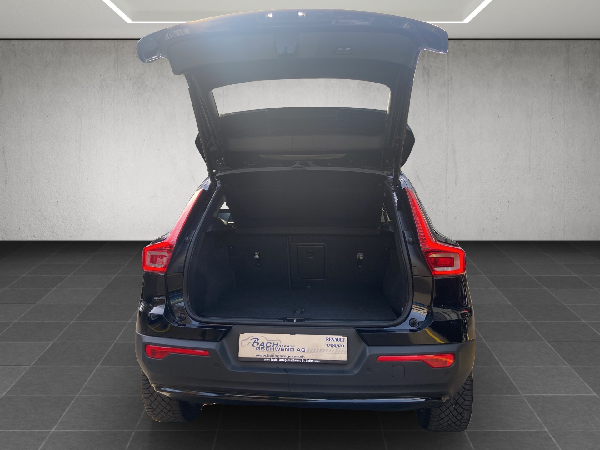 VOLVO XC40 B4 Benzin Mild Hybrid AWD Ultim. Dark DCT-image-13