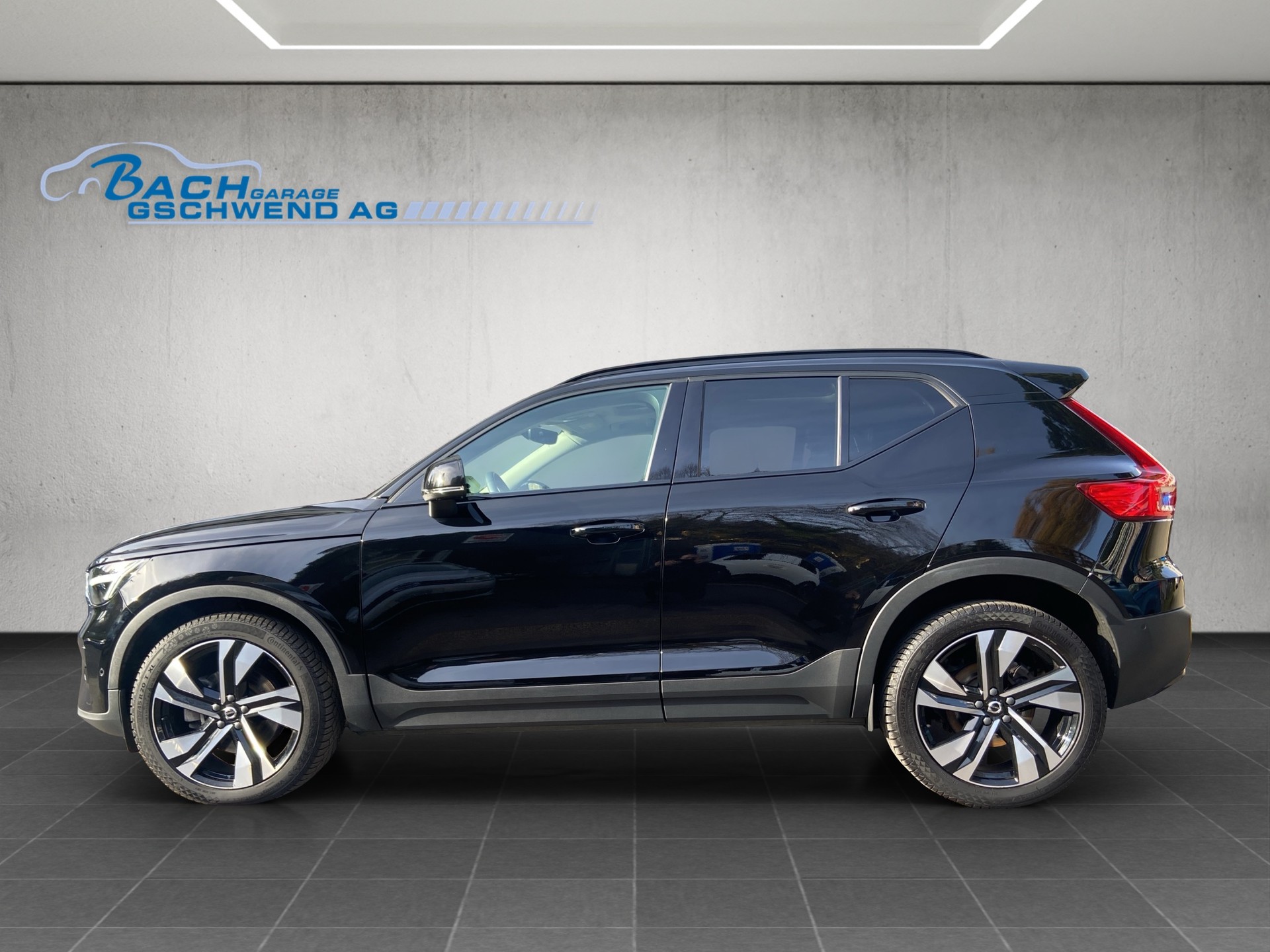 VOLVO XC40 B4 Benzin Mild Hybrid AWD Ultim. Dark DCT-image-5