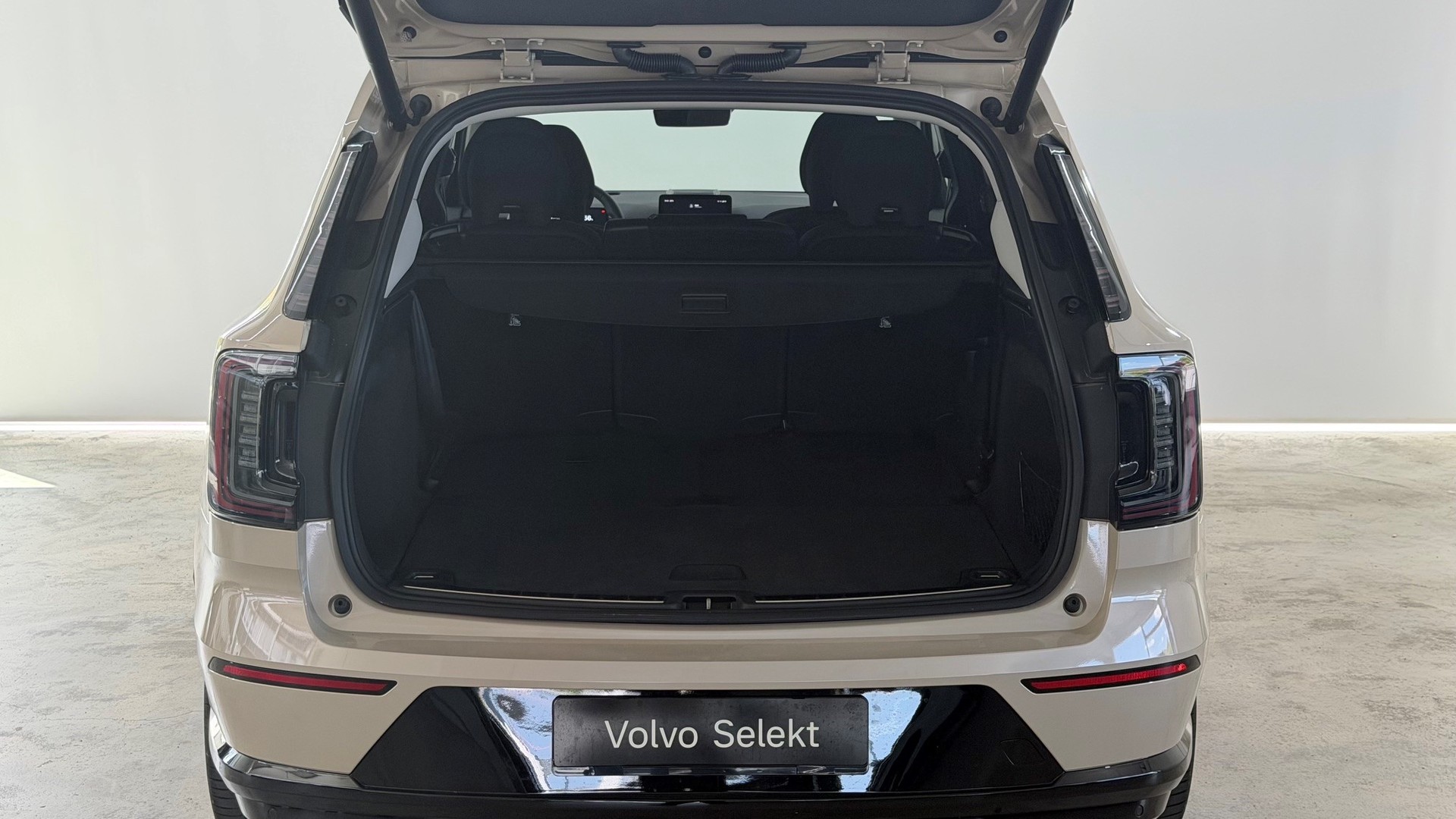 VOLVO EX 90 Twin Performance Ultra AWD-image-11