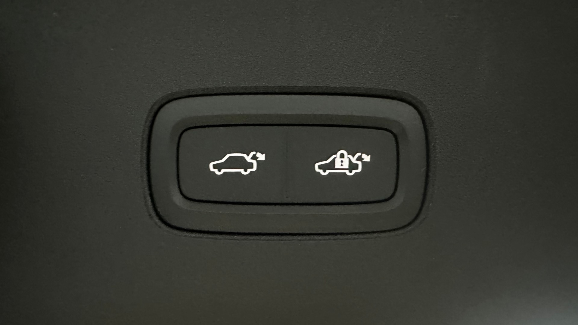 VOLVO EX 90 Twin Performance Ultra AWD-image-15