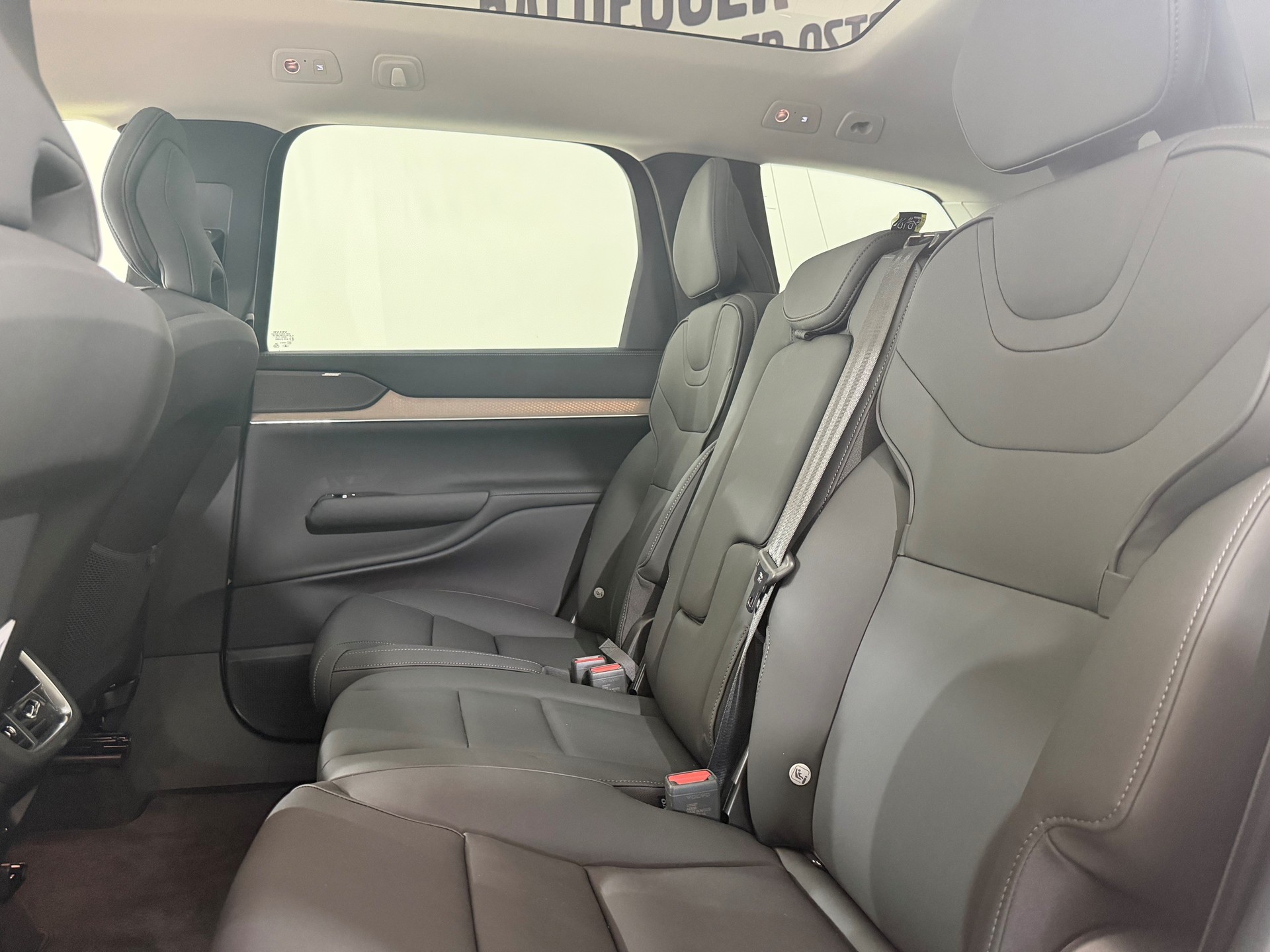 VOLVO EX 90 Twin Performance Ultra AWD-image-6