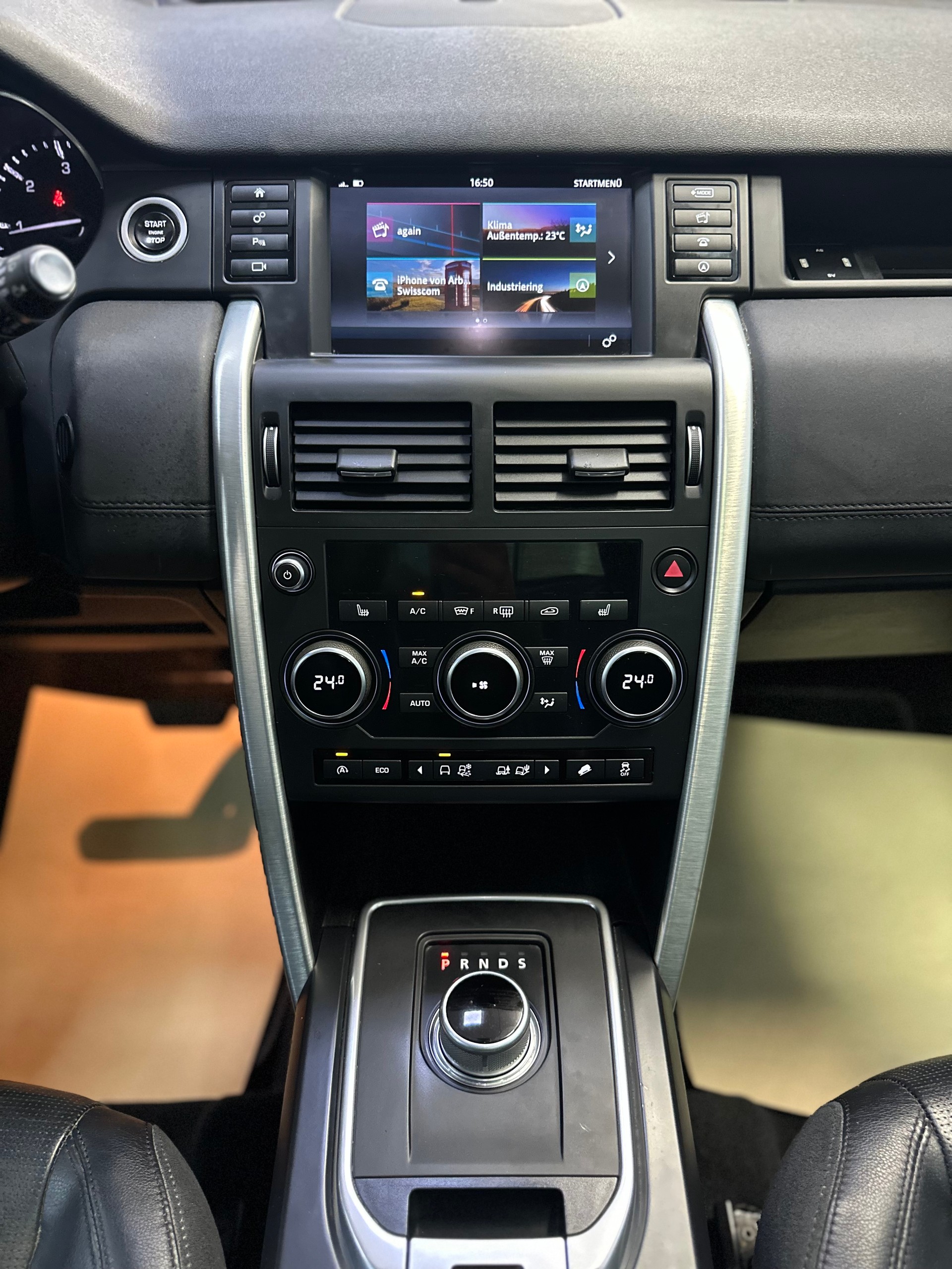 LAND ROVER Discovery Sport 2.0 TD4 Pure AT9-image-18