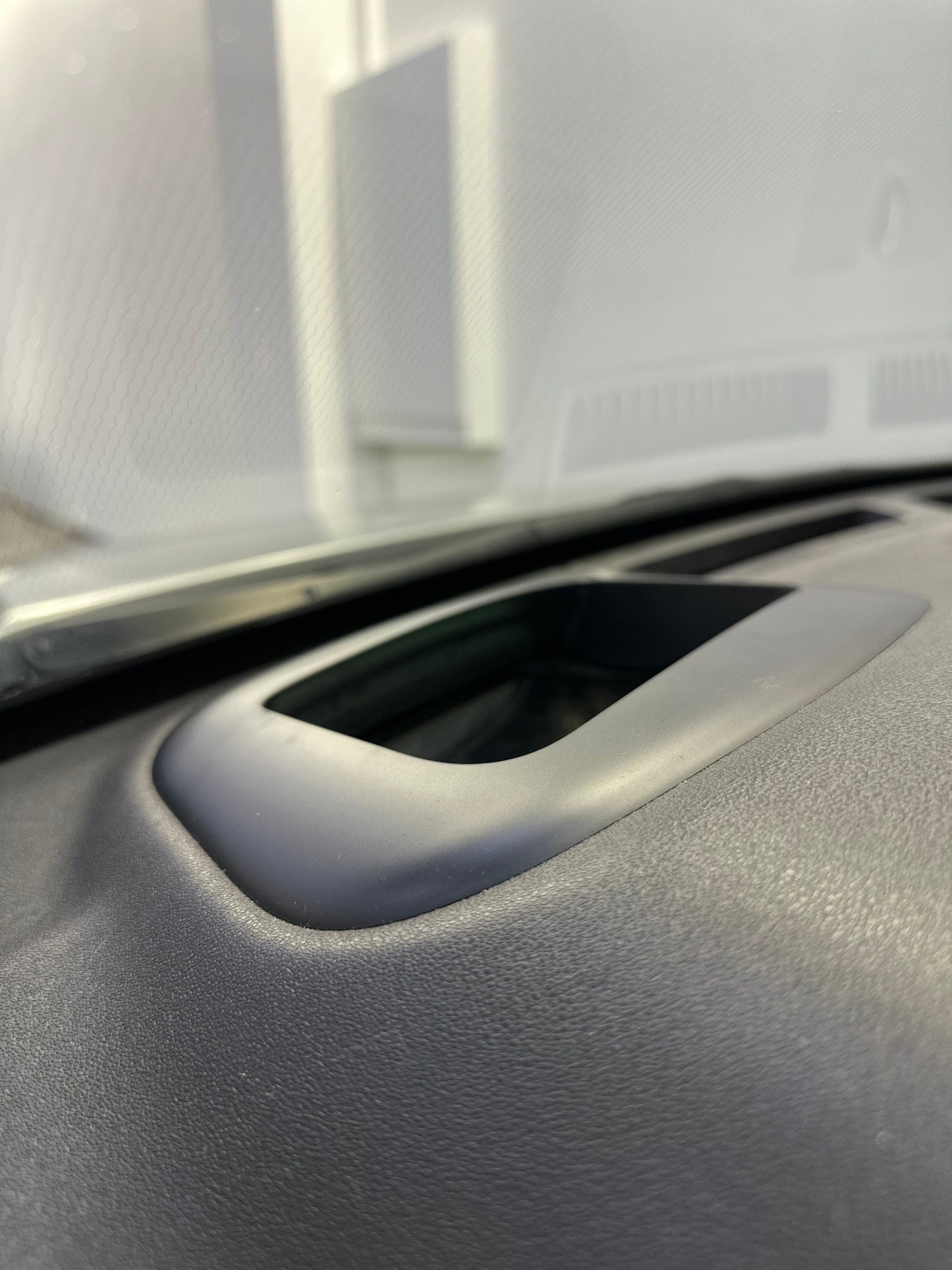 LAND ROVER Discovery Sport 2.0 TD4 Pure AT9-image-13