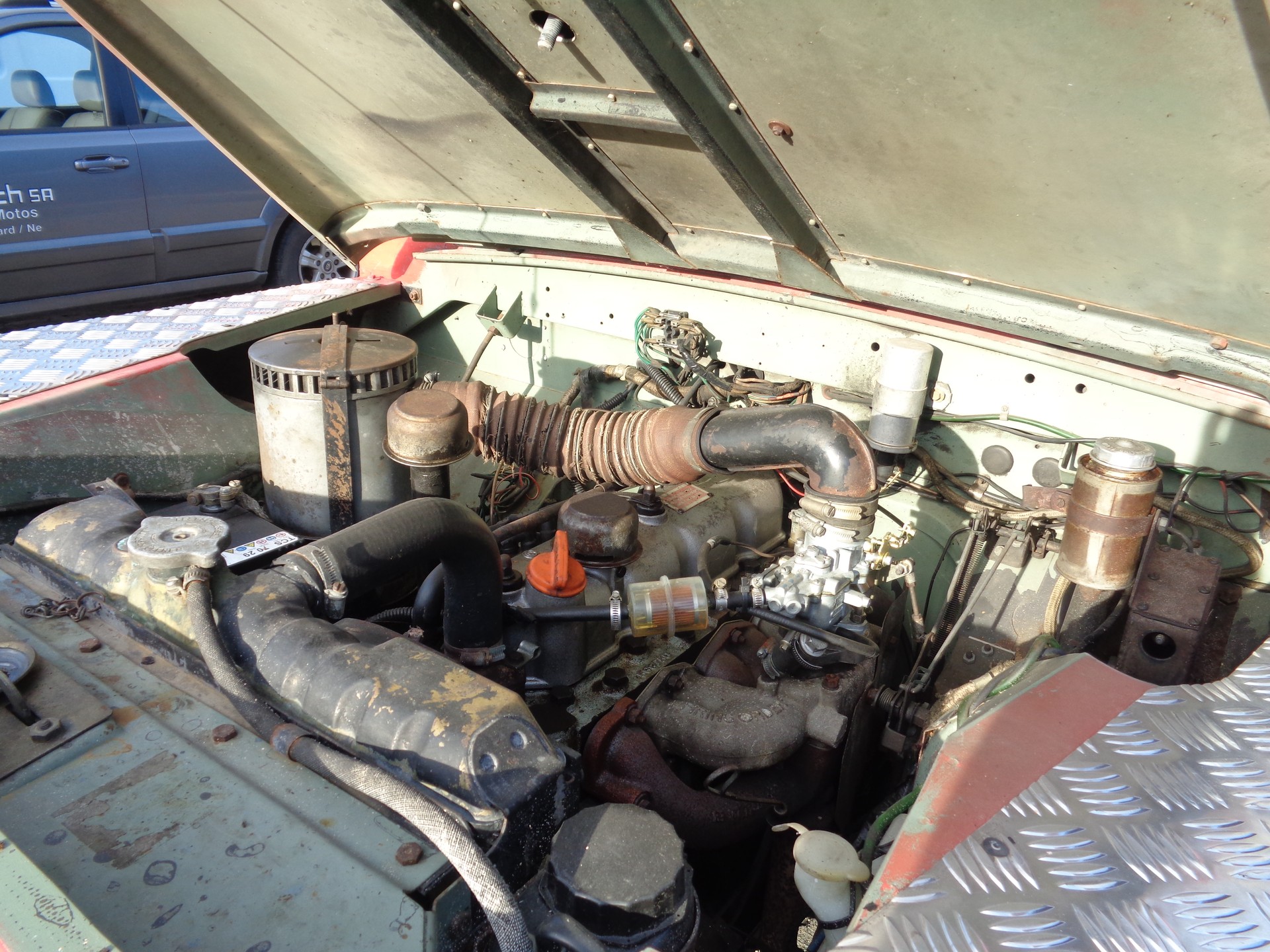 LAND ROVER 88 - 110-image-13
