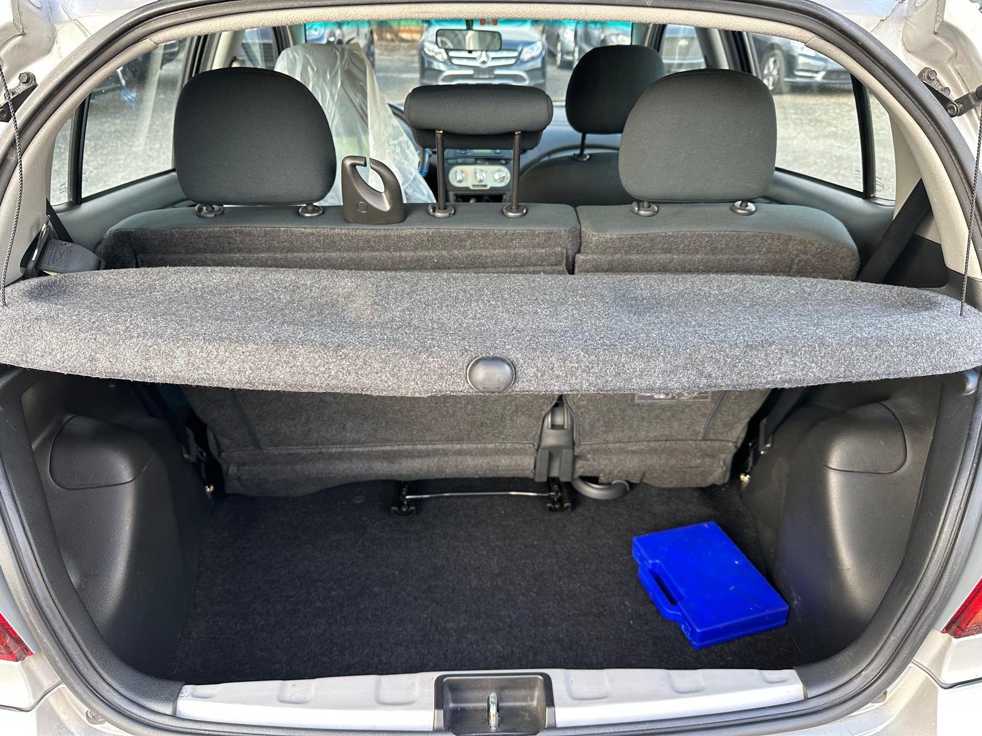 TOYOTA Yaris 1.3 Linea Luna-image-9