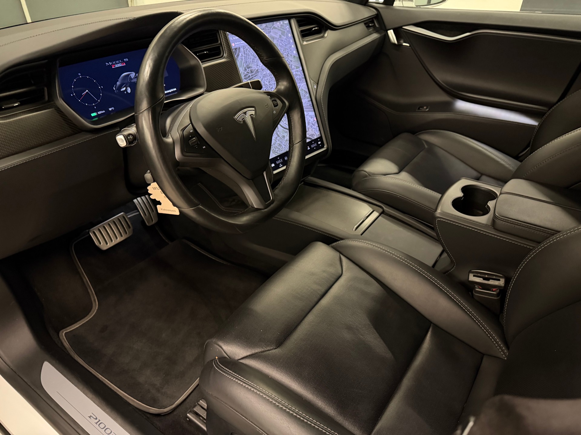 TESLA Model S 100 D Performance-image-13
