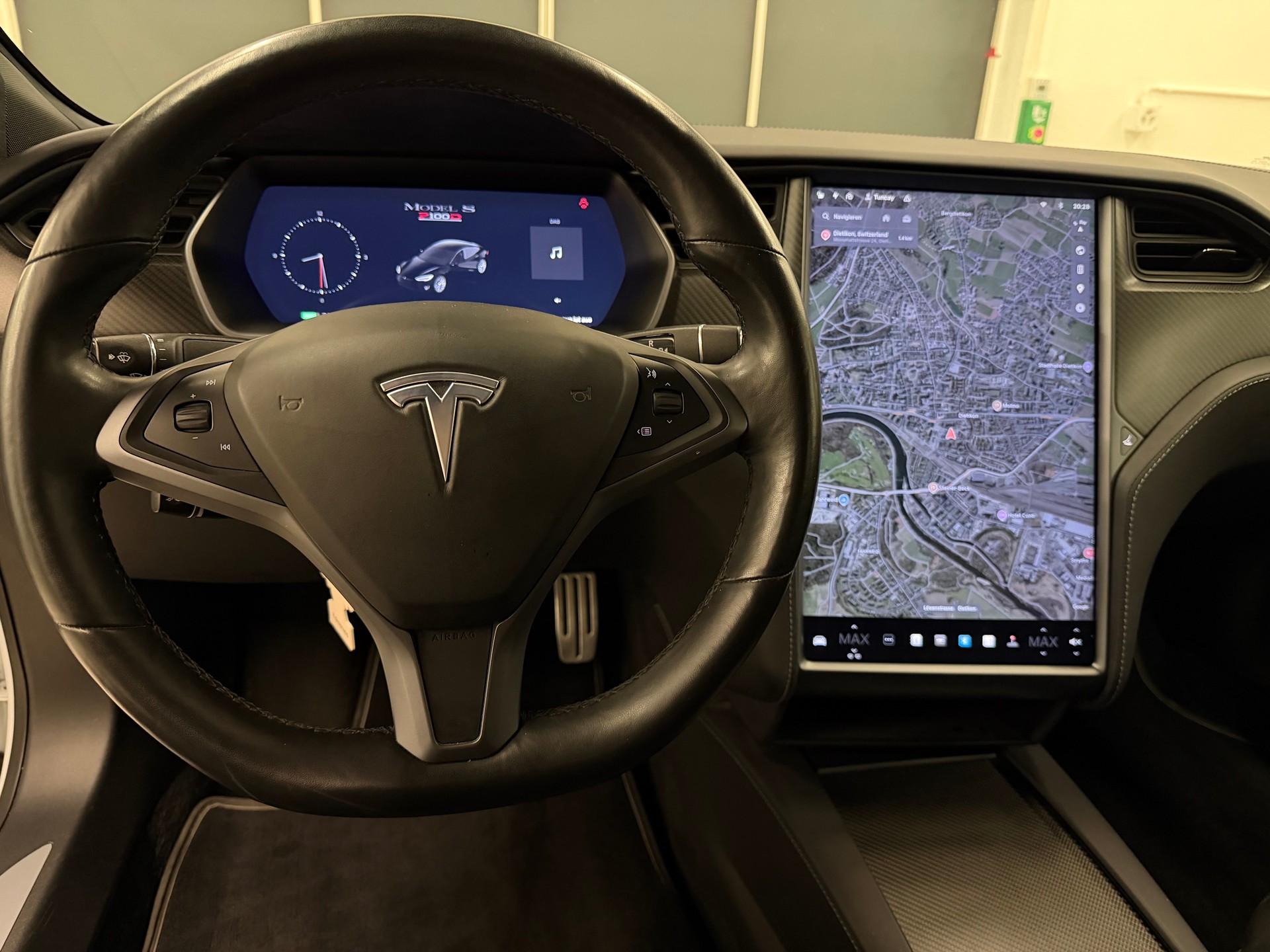 TESLA Model S 100 D Performance-image-16