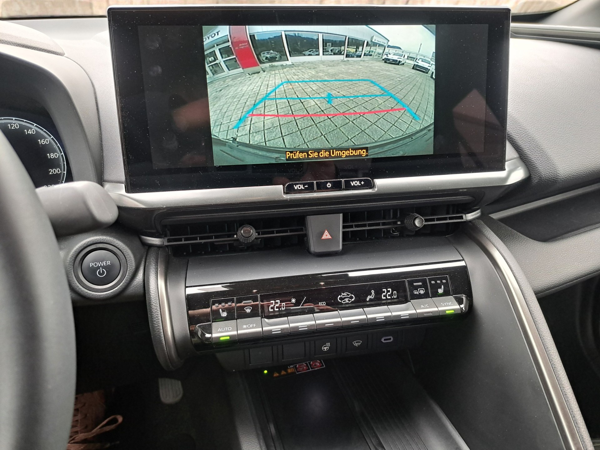 TOYOTA C-HR 2.0 PHEV CVT Swiss Edition-image-13