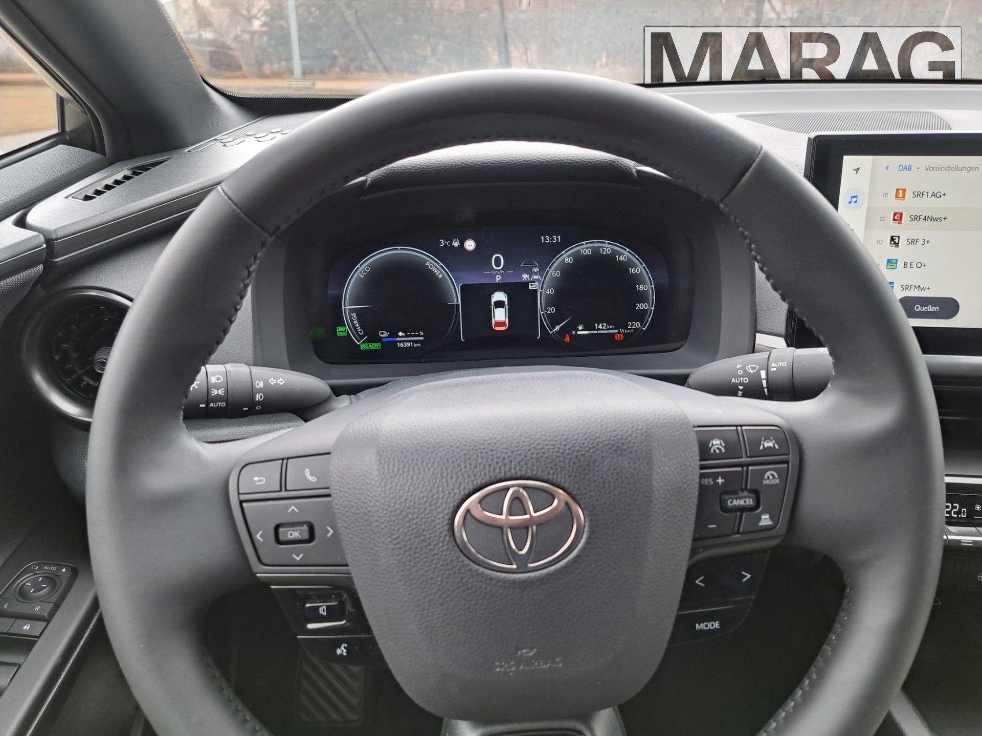 TOYOTA C-HR 2.0 PHEV CVT Swiss Edition-image-12