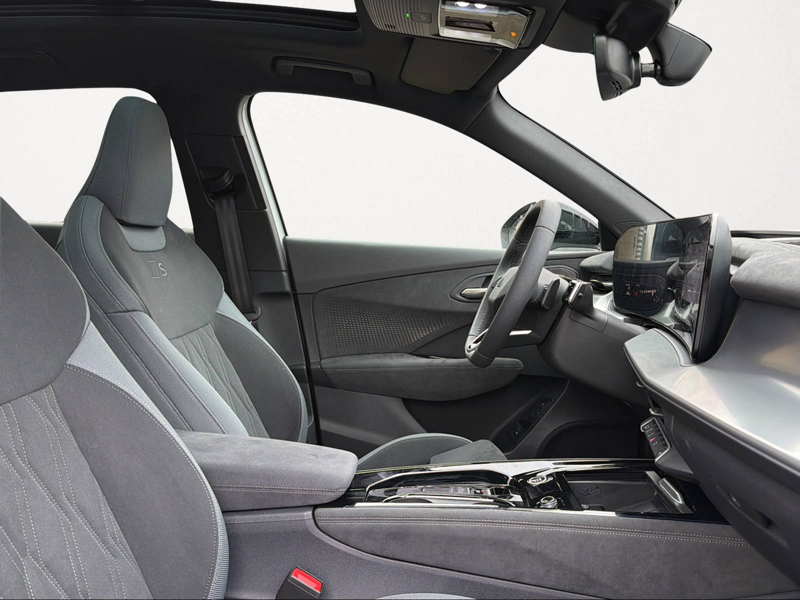 AUDI Q3 SUV TFSI quattro 195 kW S tronic-image-9