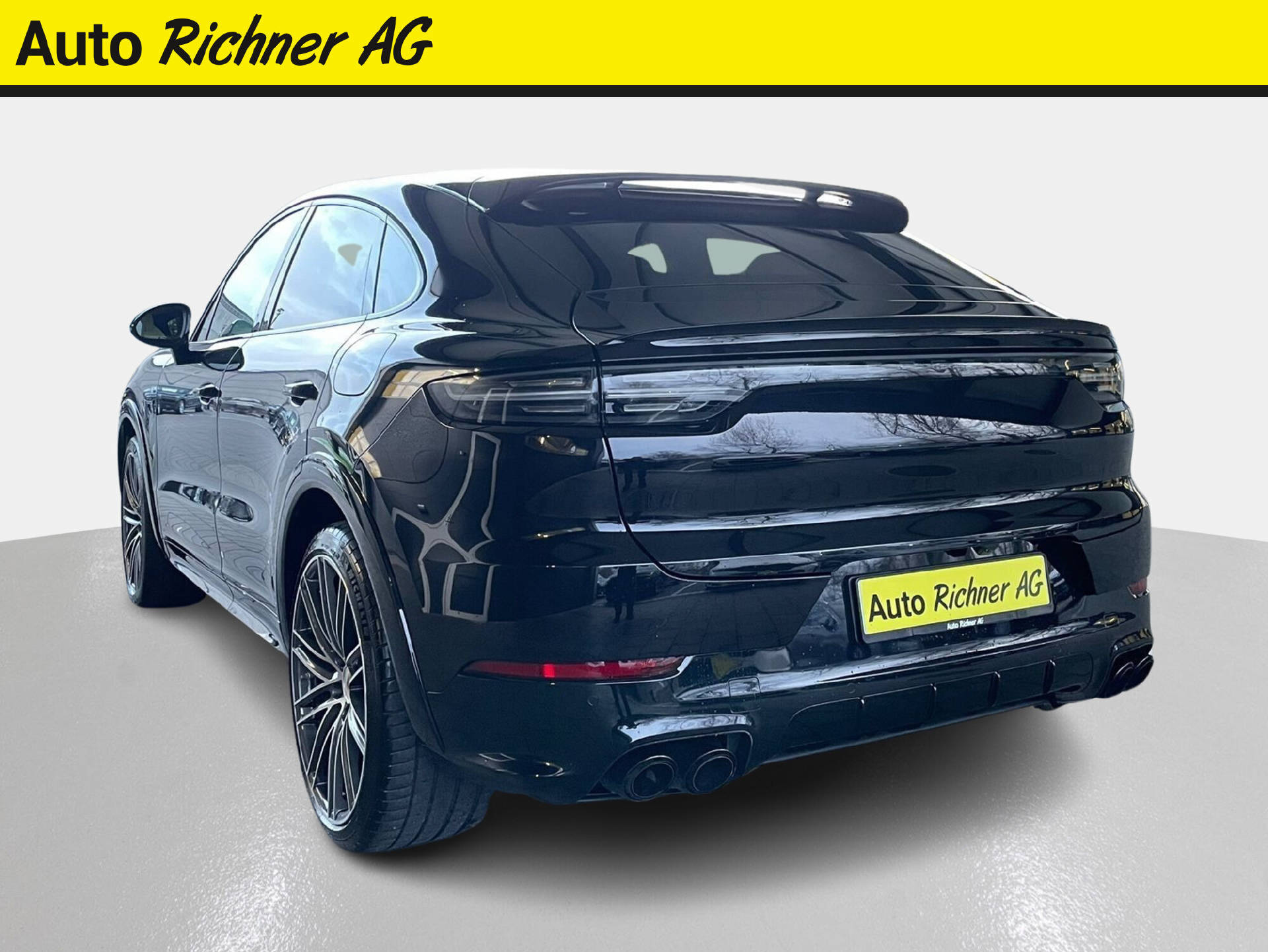 PORSCHE Cayenne Coupé 4.0 V8 Turbo S E-Hybrid-image-4