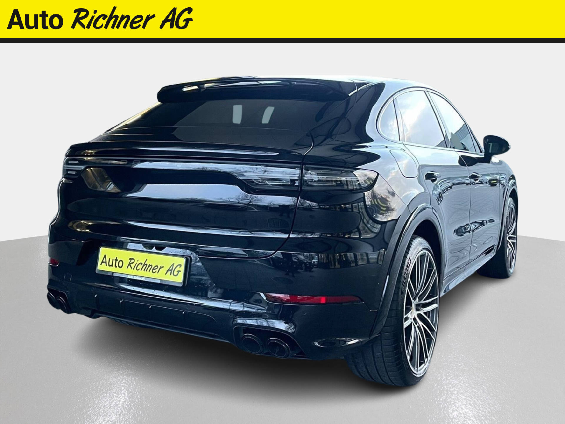 PORSCHE Cayenne Coupé 4.0 V8 Turbo S E-Hybrid-image-3