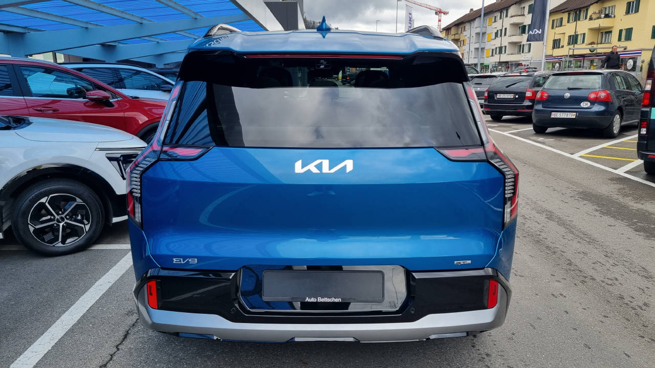 KIA EV9 99.8 kWh GT-Line 4x4-image-4