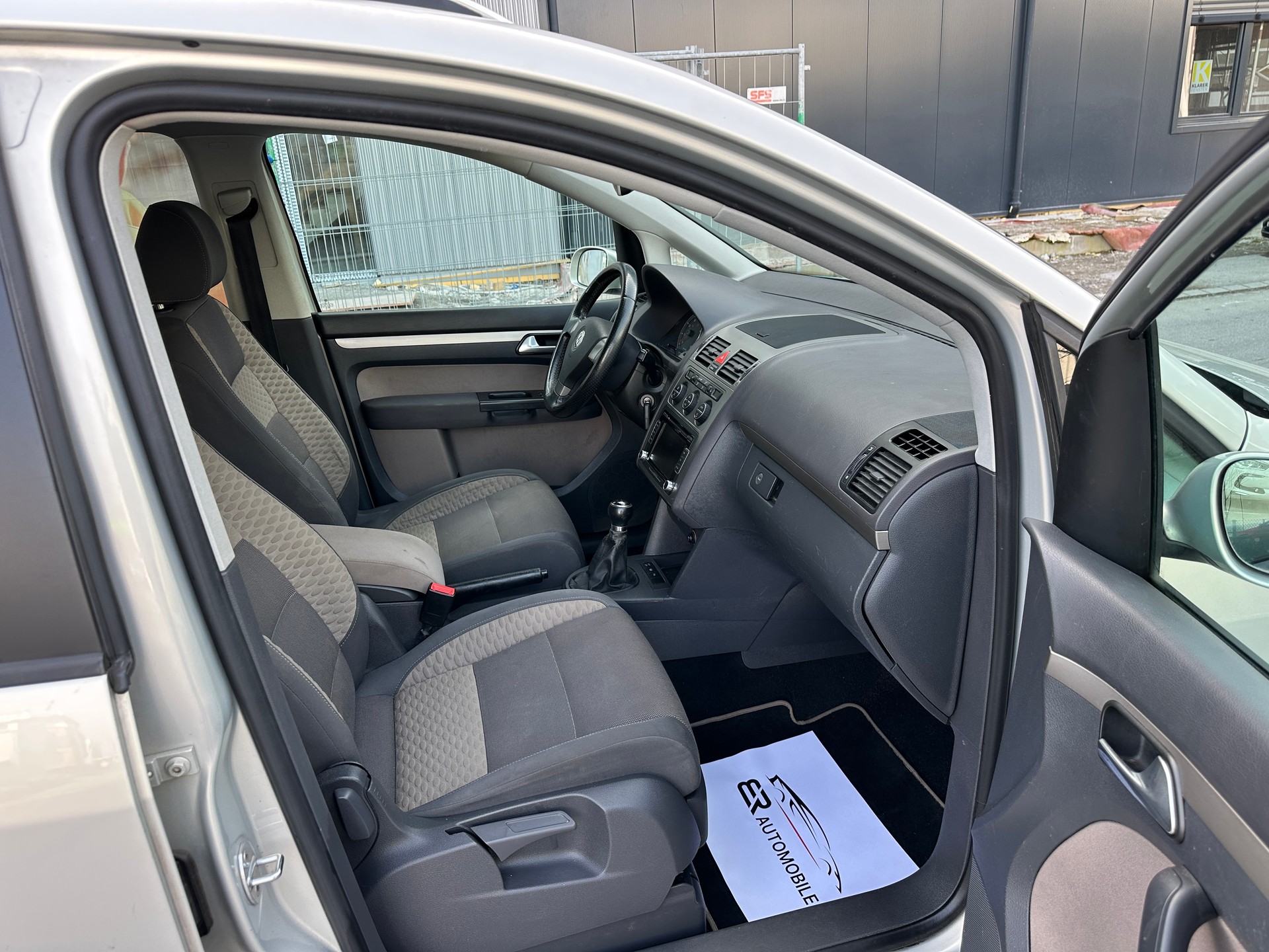 VW CrossTouran 1.4 TSI 7 Plätze-image-10