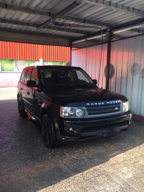 LAND ROVER Range Rover Sport 3.0 TDV6 HSE Automatic-image-1