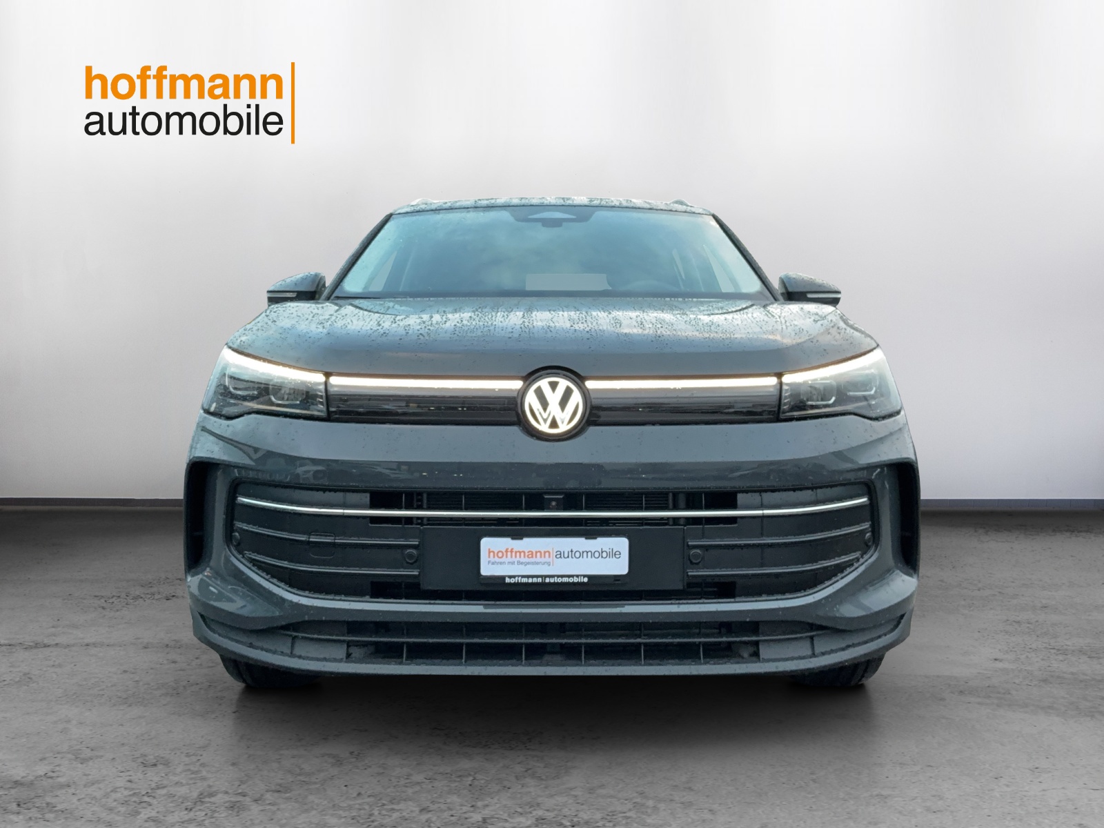 VW Tiguan 2.0 TSI DSG United 4Motion-image-1