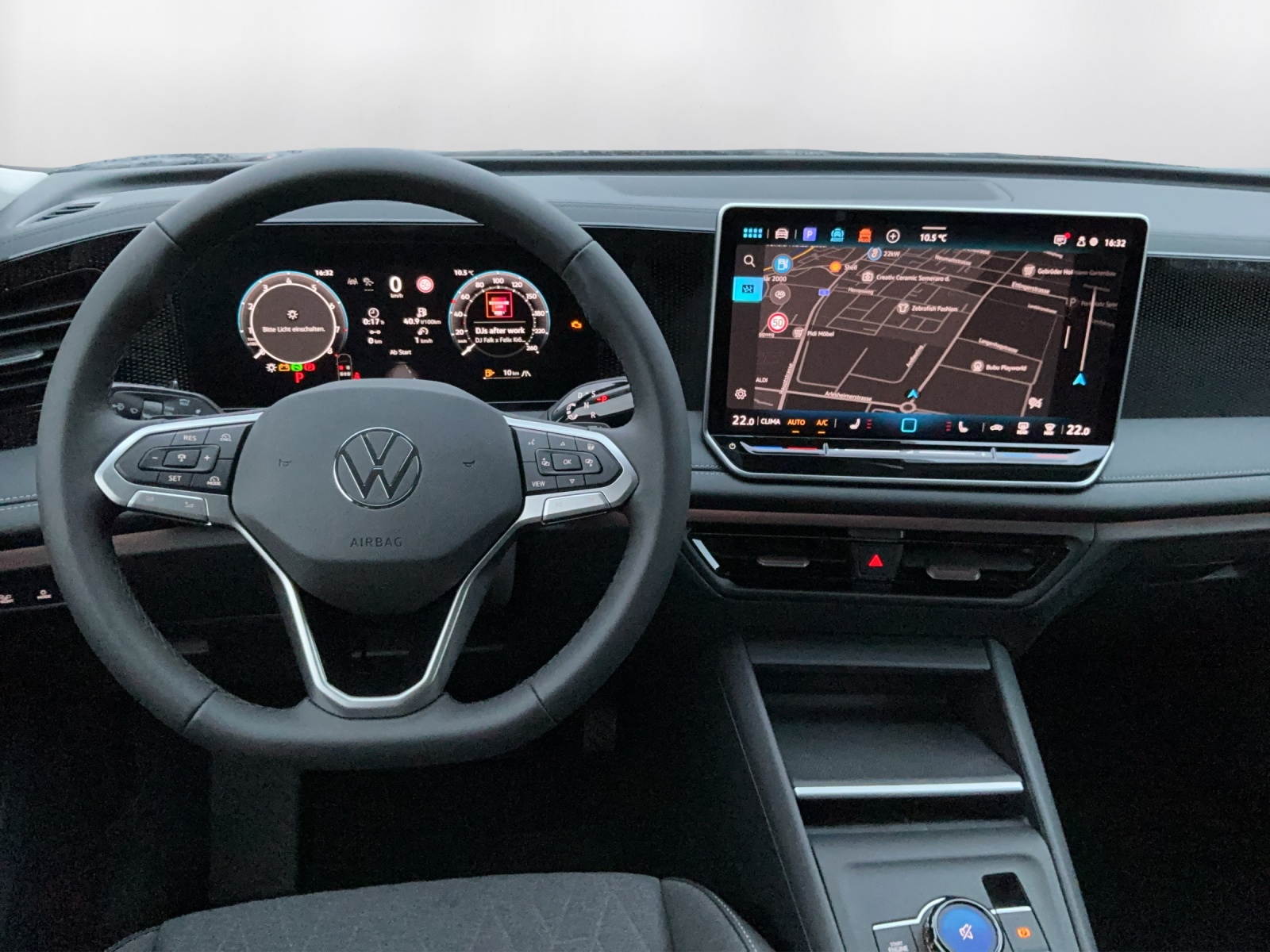 VW Tiguan 2.0 TSI DSG United 4Motion-image-6