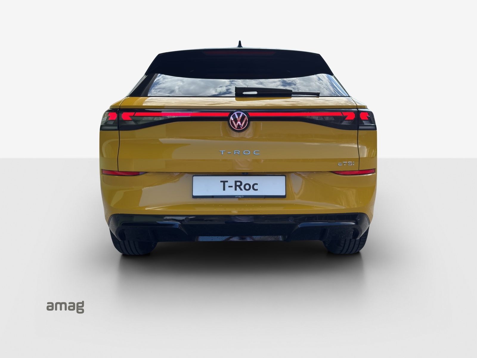 VW T-Roc 1.5 eTSI mHEV R-Line DSG-image-3