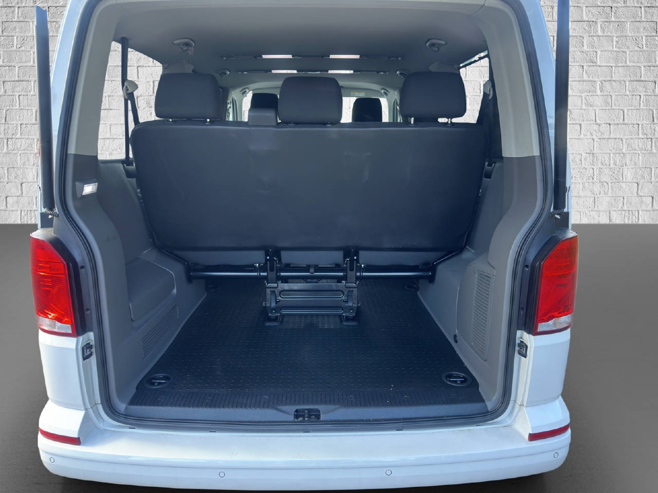 VW T6.1 Caravelle 3000 2.0 TDI 150 Comfortline DSG 4m-image-6