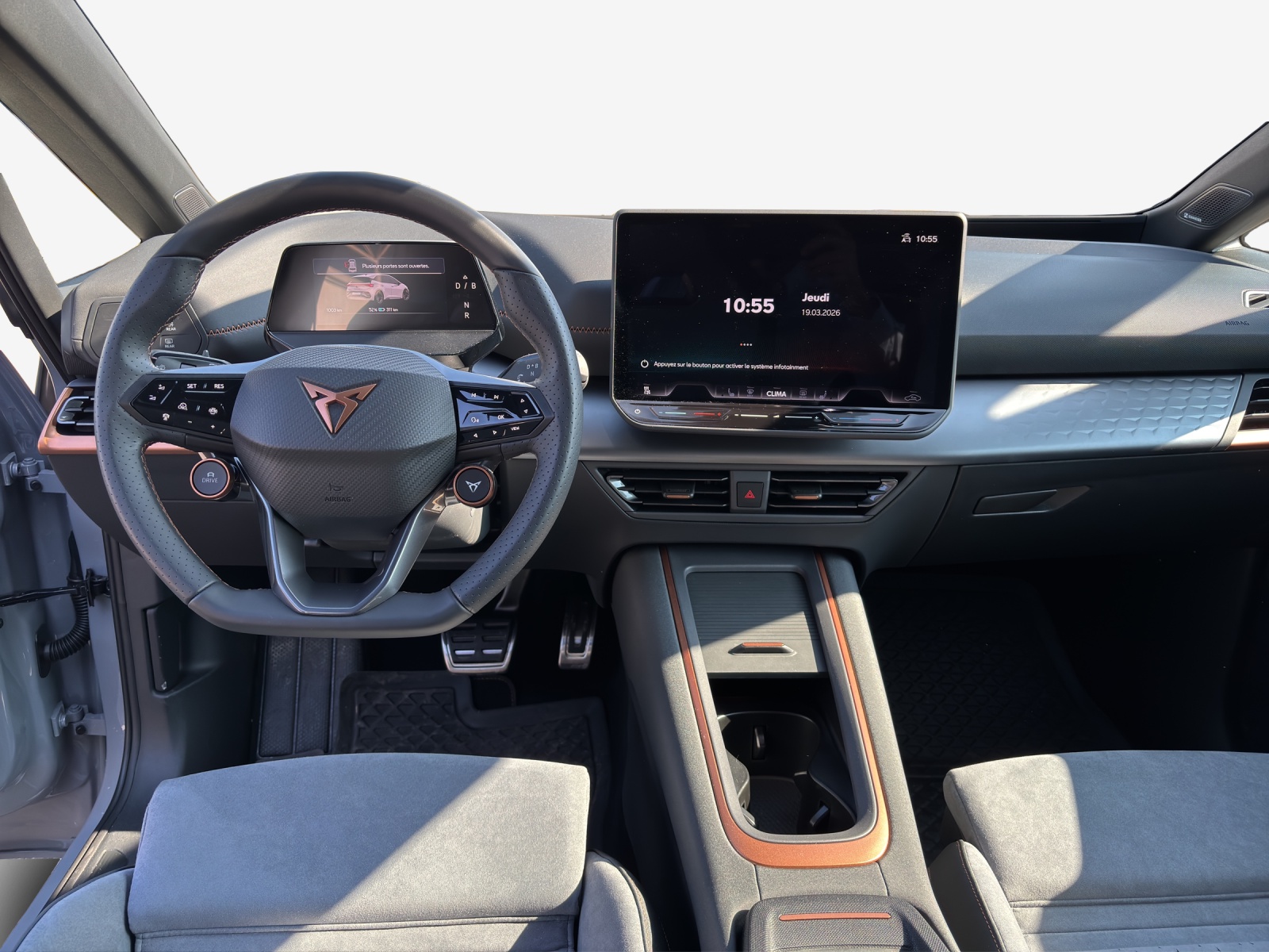 CUPRA Born 79 kWh e-Boost Adrenaline-image-8